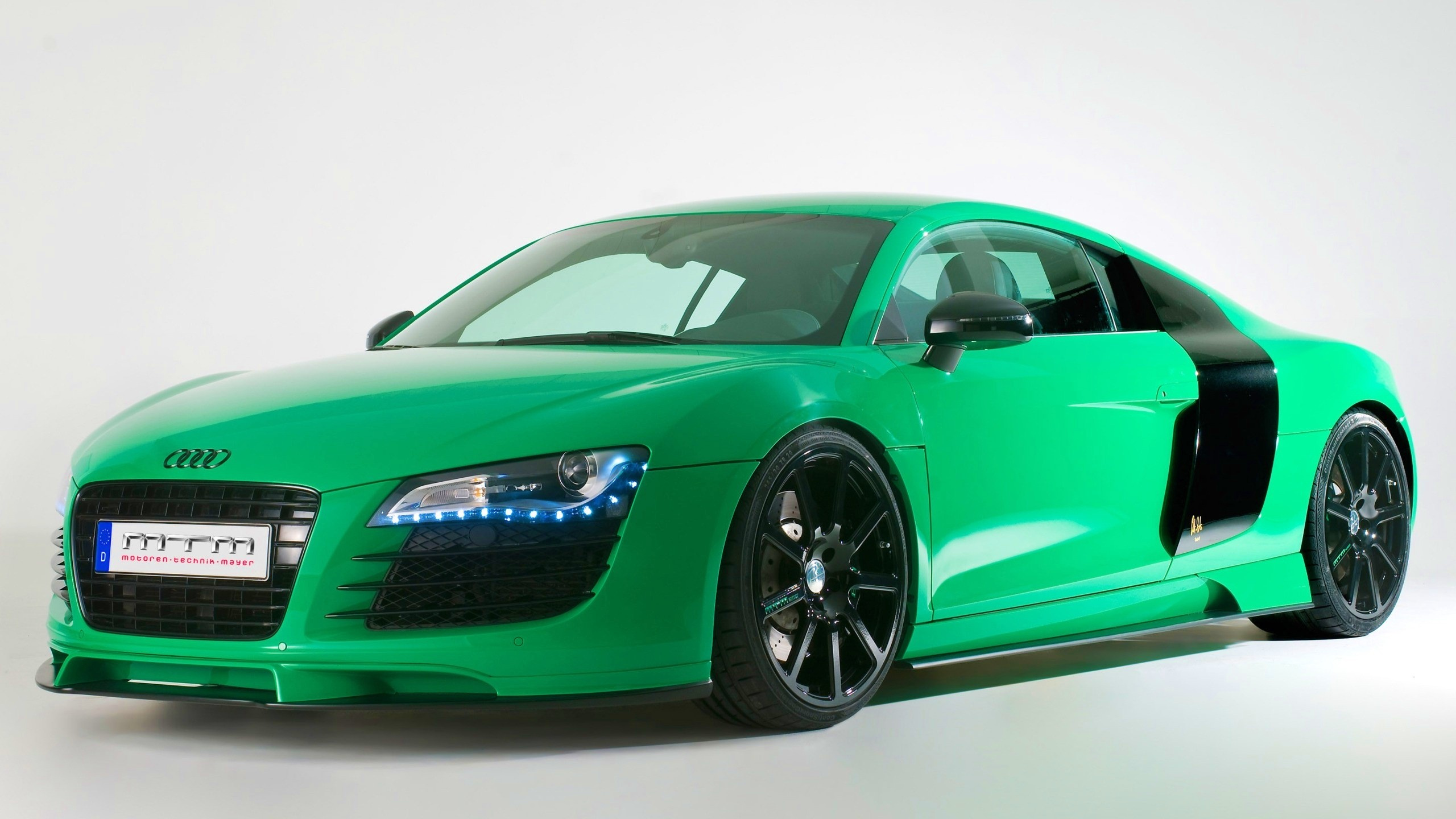 Audi r8 салатовая