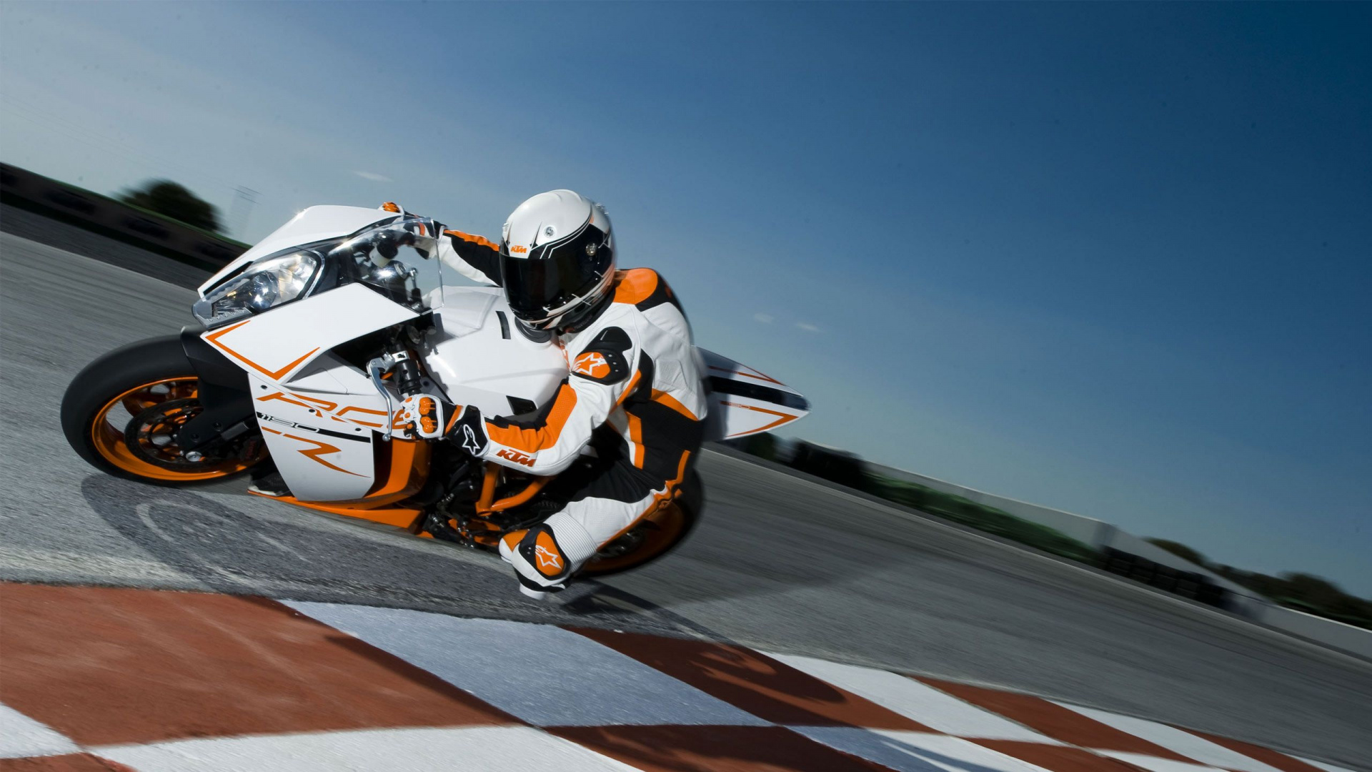 KTM супербайк