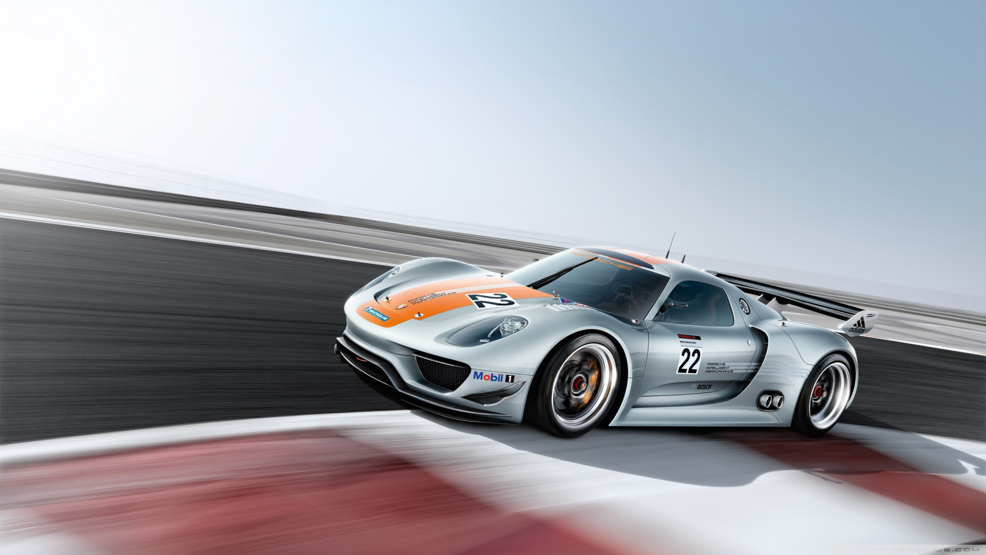 Порше 918 RSR