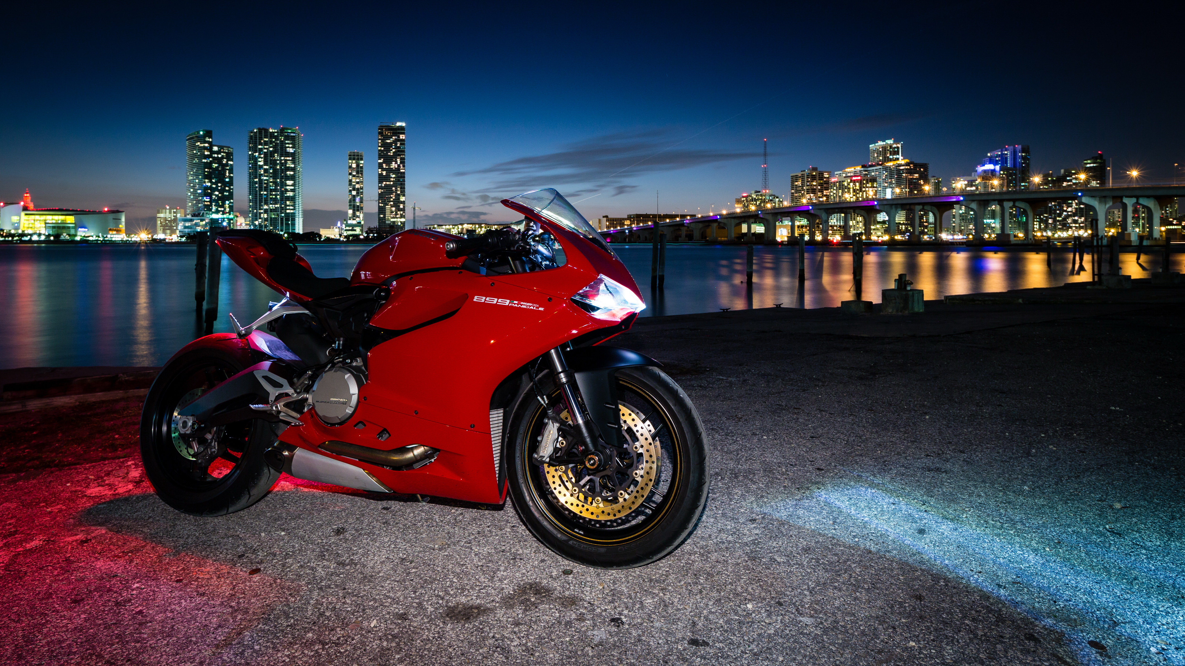 Ducati Panigale 1199 С„РѕРЅ