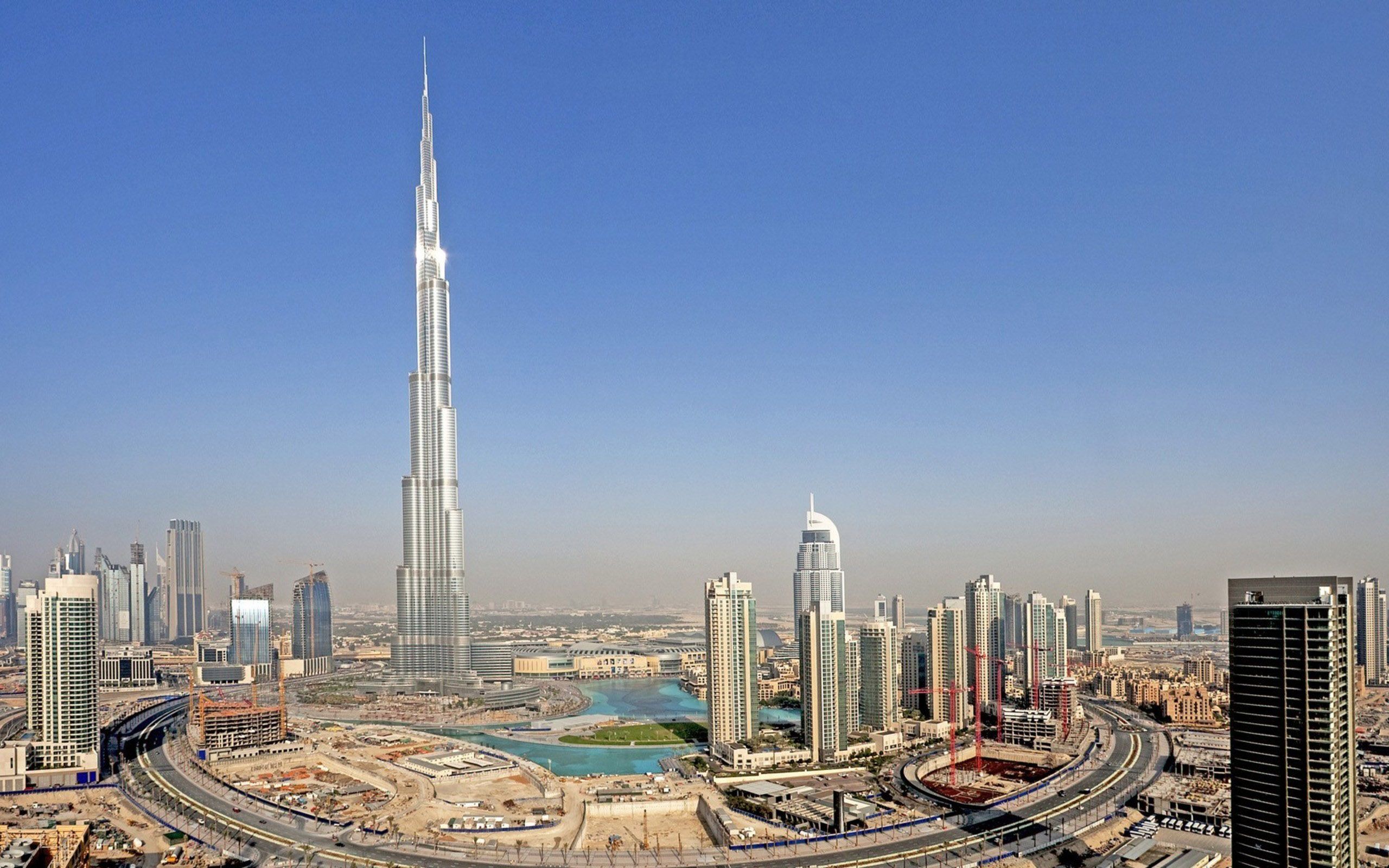 Бурдж халифа объединенные арабские. Бурдж-Халифа Дубай. Башня Бурдж Халифа в Дубае. Башня БУШХАЛИФА В Дубае. Дубай здание Бурдж Халифа.