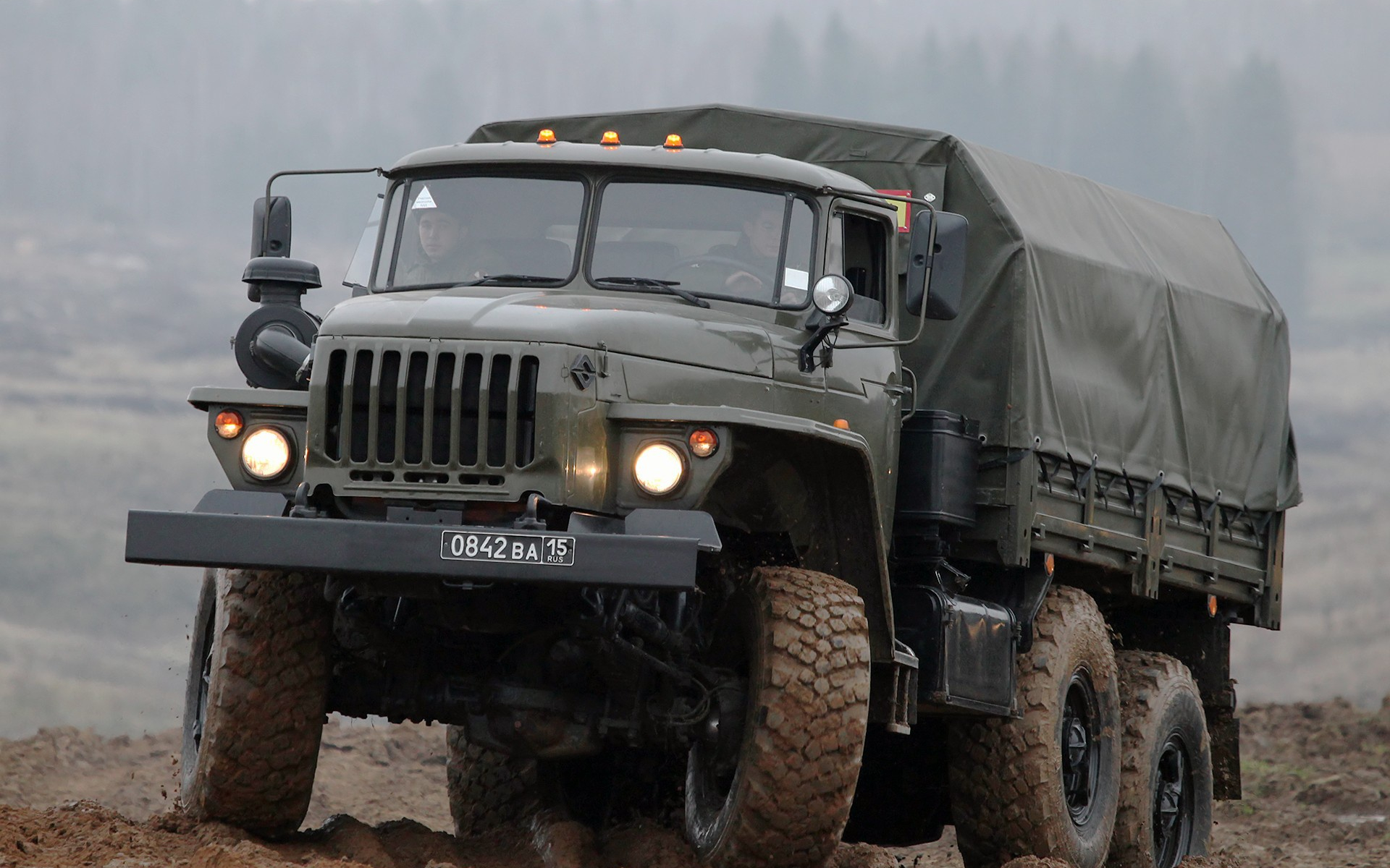 Урал 4320 Барс