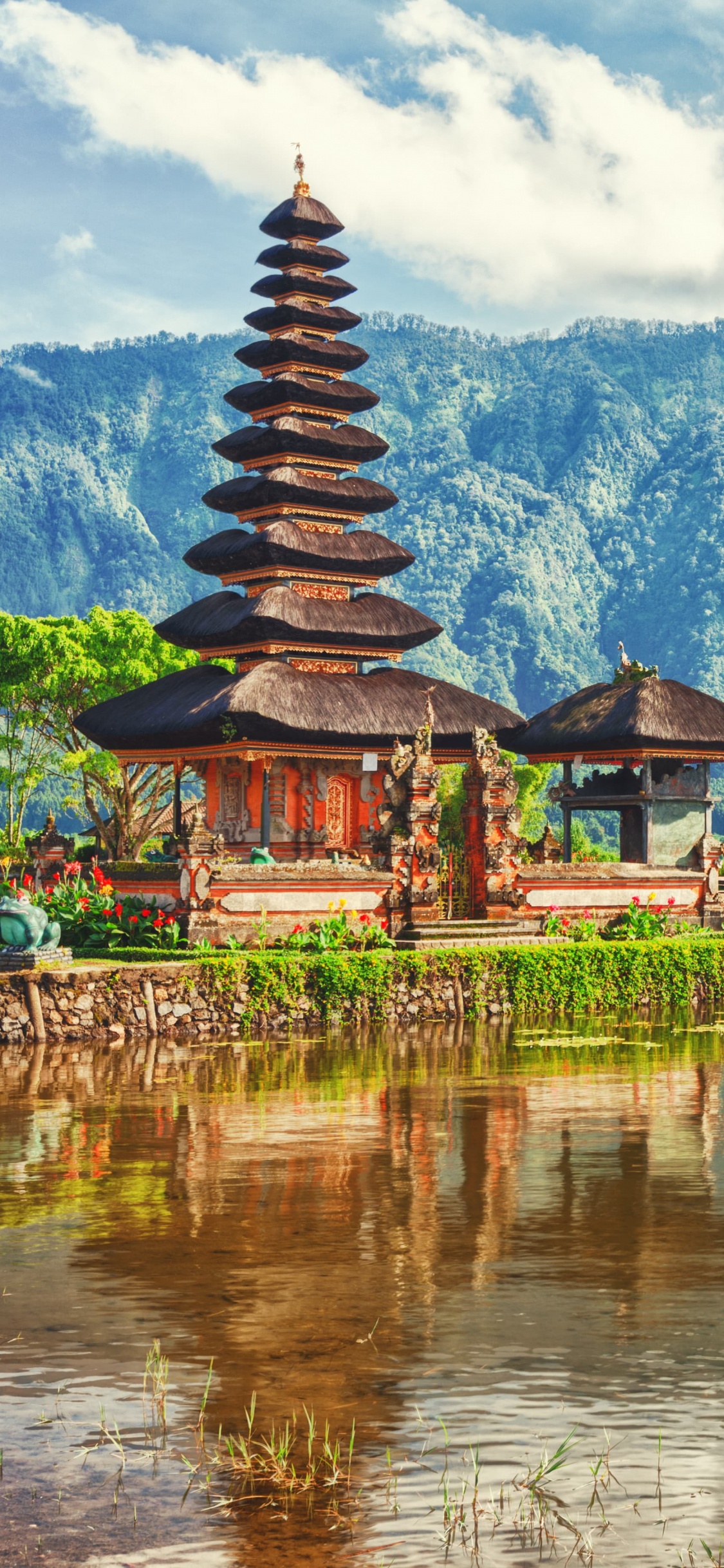 Обои путешествие, туризм, природа, озеро, пейзажи гор в разрешении 1125x2436