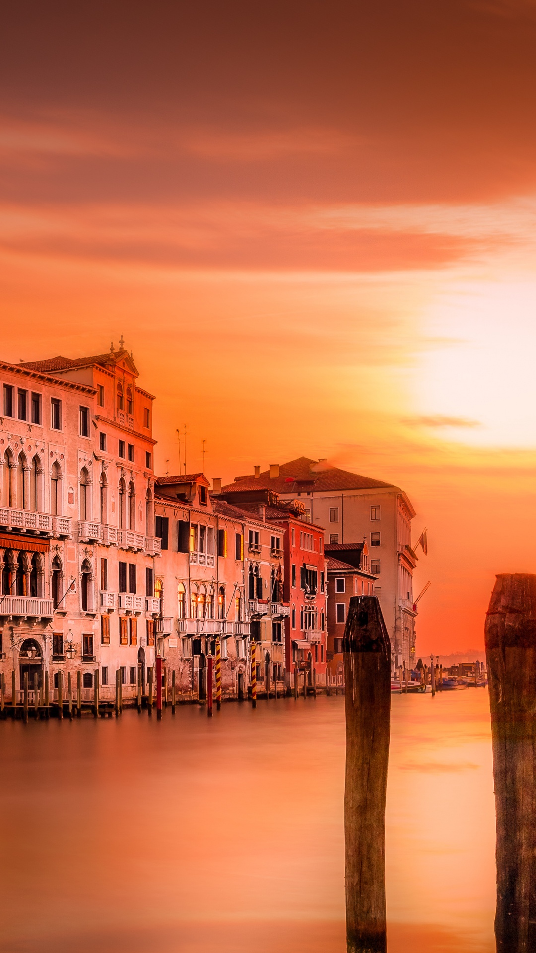 Обои Гранд-канал, водный путь, отражение, закат, вечер в разрешении 1080x1920