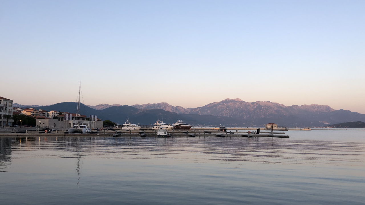 Обои Калазетта, Архипелаг Сульчис, Sola of Santantoco, Скольо Mangiabarche, плоский остров в разрешении 1280x720