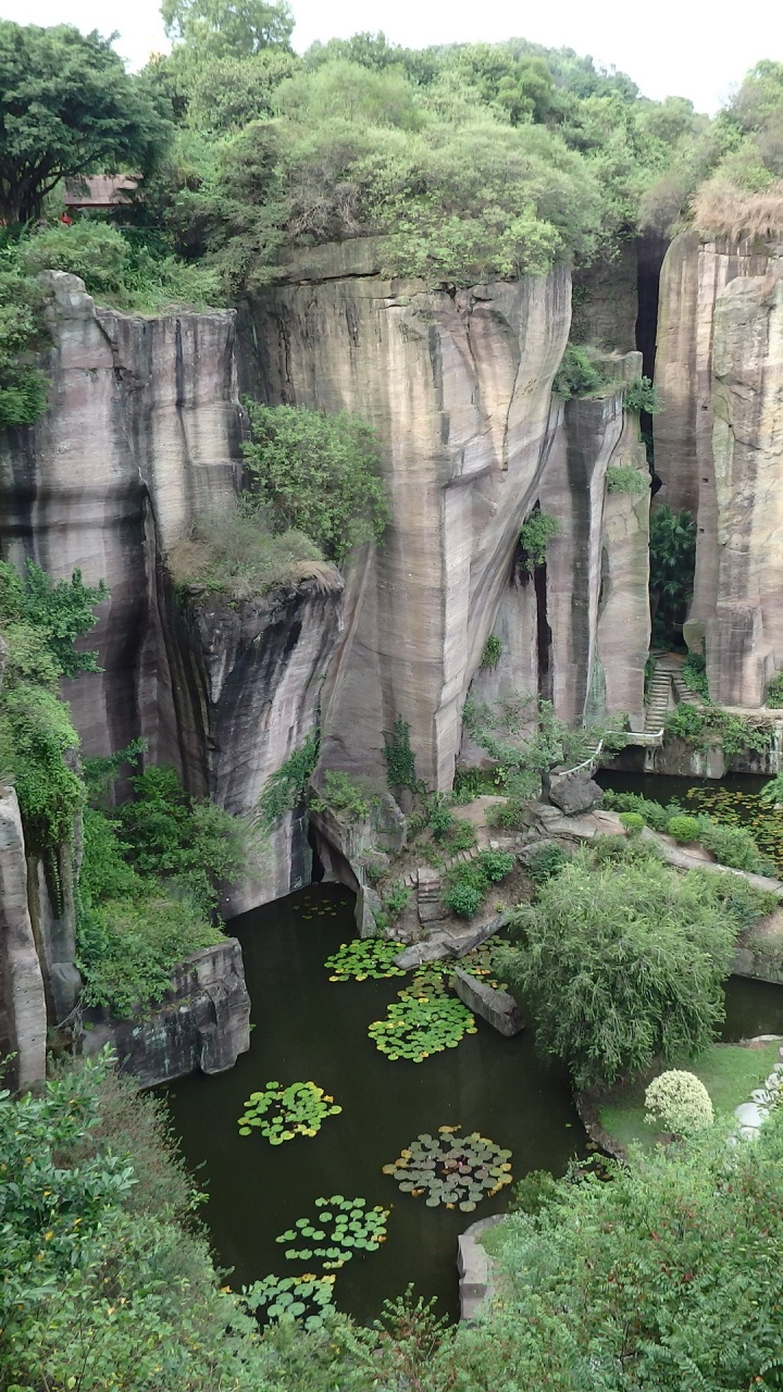 Обои природа, формирование, природный заповедник, откос, обнажение в разрешении 720x1280