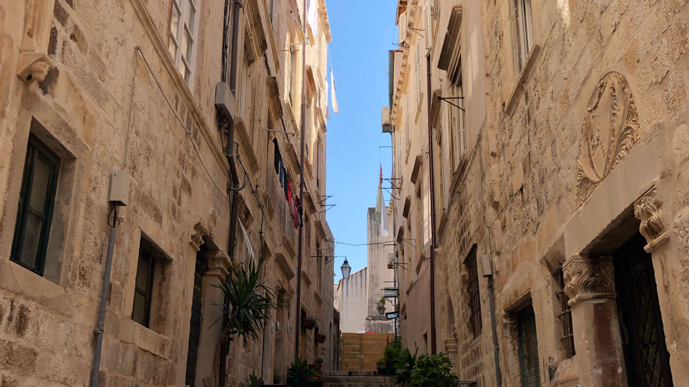 Обои историческое место, древняя история, средневековая архитектура, дорога, соседство в разрешении 1366x768