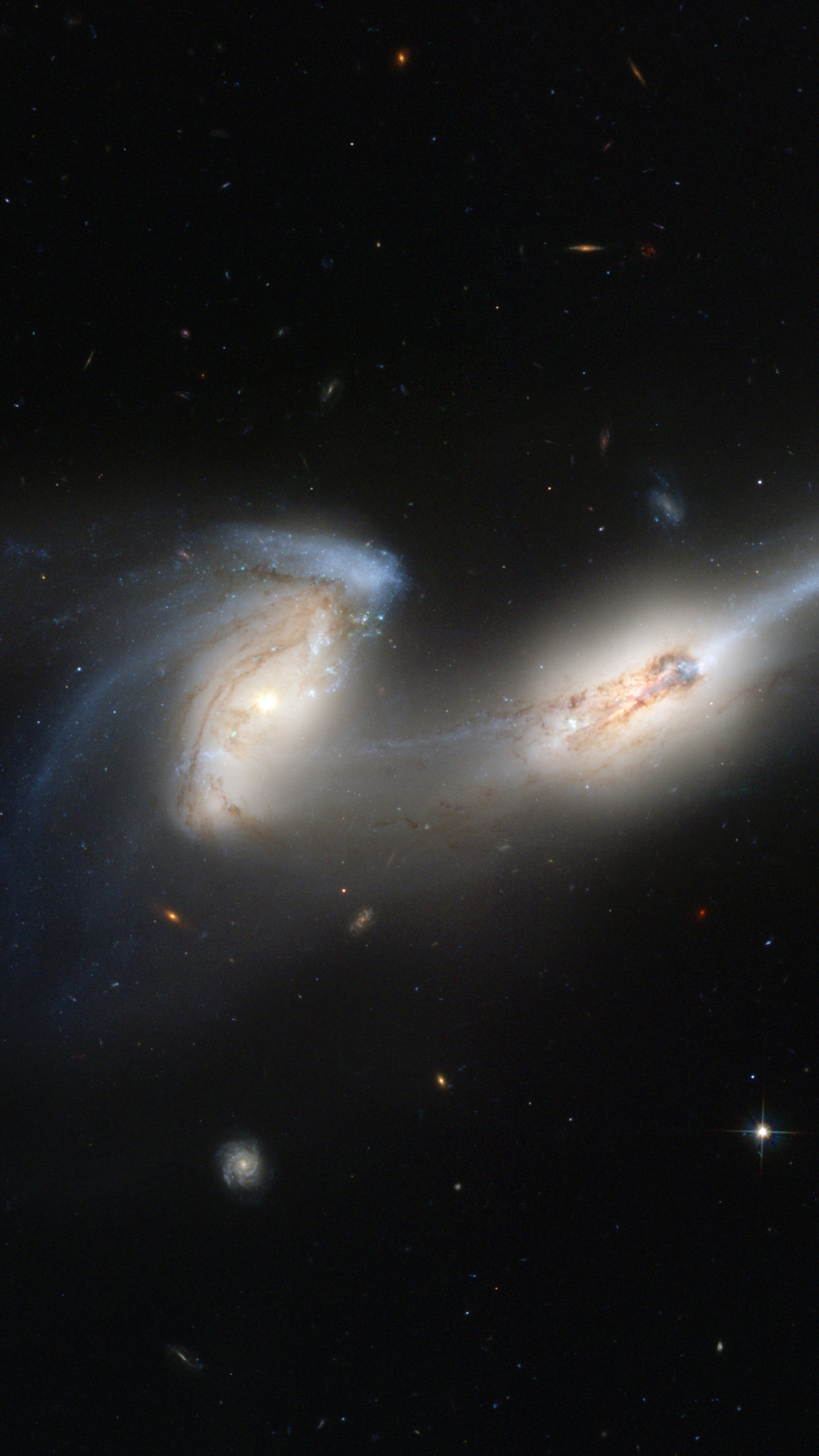 Обои Галактика, спиральная Галактика, взаимодействующие галактики, космическое пространство, астрономический объект в разрешении 1440x2560