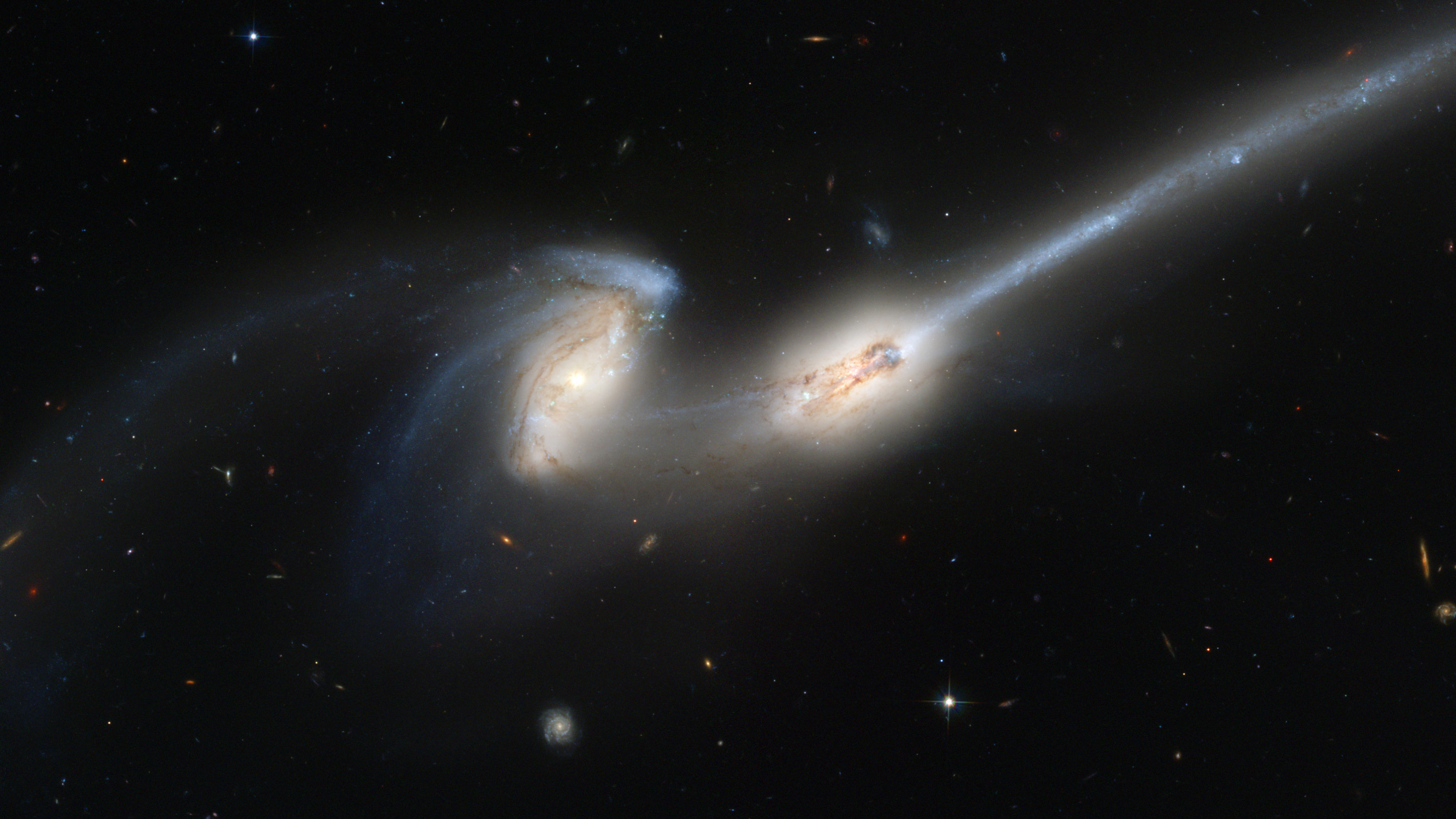 Обои Галактика, спиральная Галактика, взаимодействующие галактики, космическое пространство, астрономический объект в разрешении 3840x2160