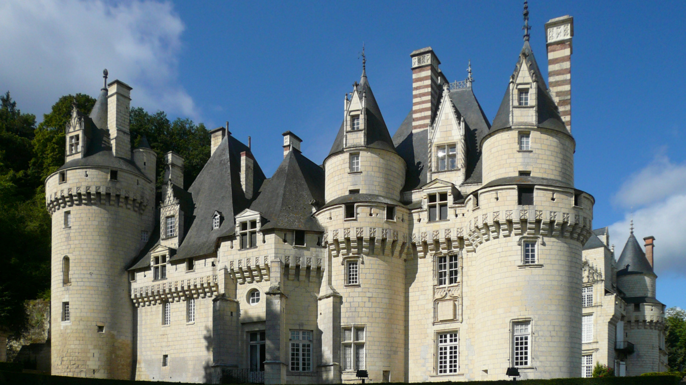 Обои Chteau дуссия, замок, средневековая архитектура, здание, башни в разрешении 1366x768