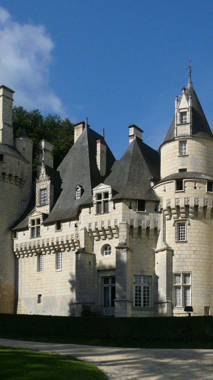 Обои Chteau дуссия, замок, средневековая архитектура, здание, башни в разрешении 720x1280