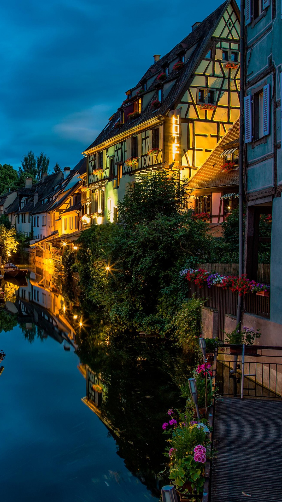 Обои маленькая Венеция, Венеция, Страсбург, канал, водный путь в разрешении 1080x1920