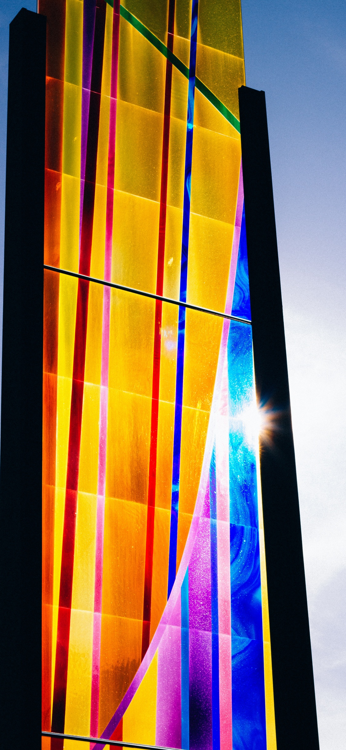 Обои синий, свет, желтый, архитектура, ориентир в разрешении 1125x2436