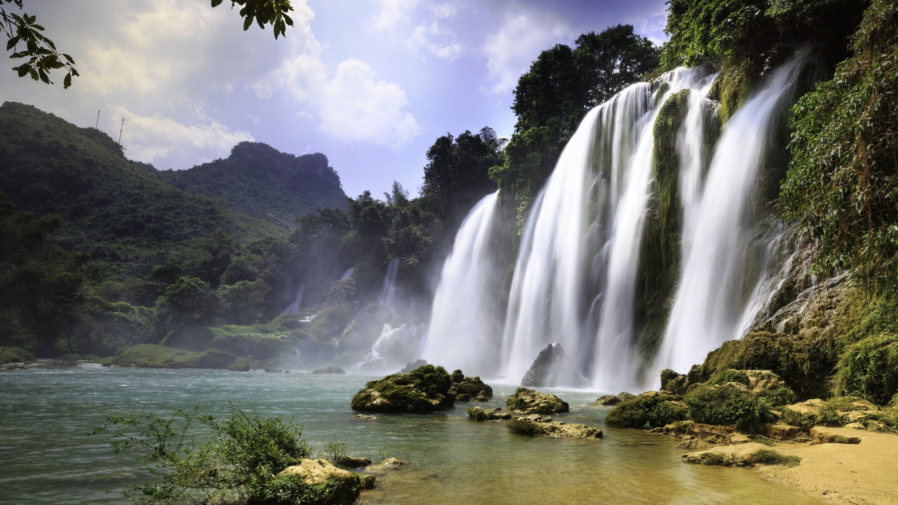 Обои Пан Gioc Водопад, водопад, гидроресурсы, водоем, природный ландшафт в разрешении 1280x720