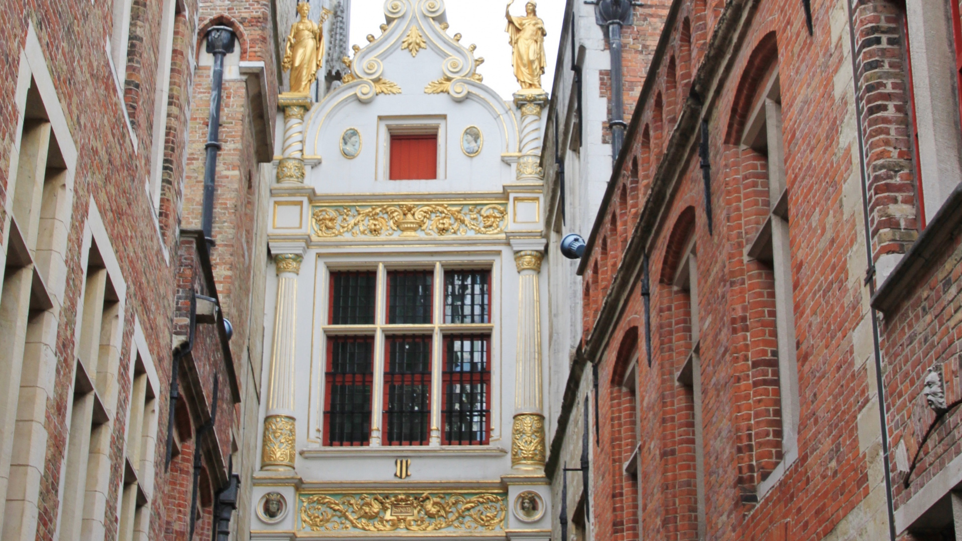 Обои здание, архитектура, городок, средневековая архитектура, фасад в разрешении 1920x1080