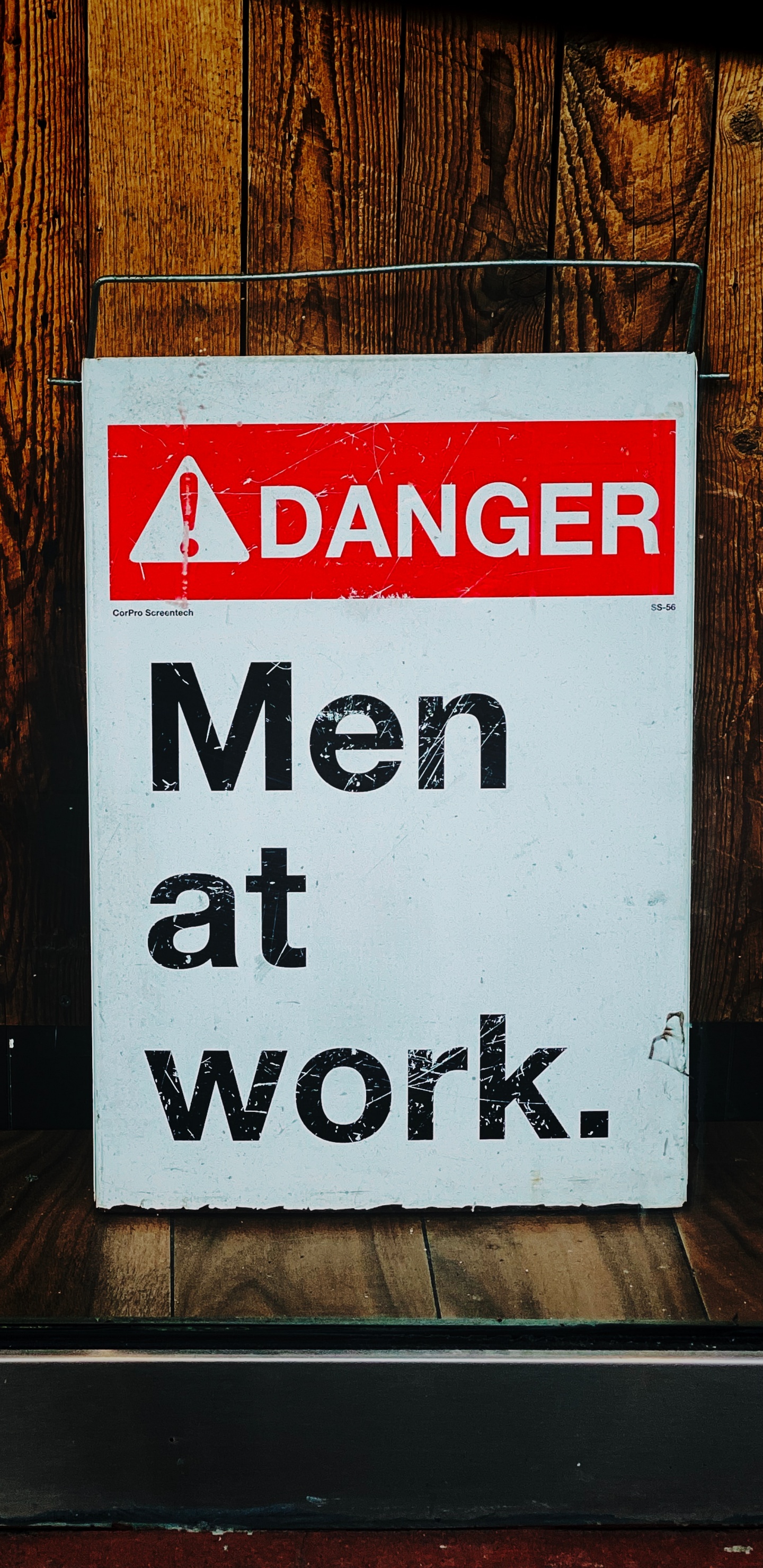 Обои квадрат, дорожный знак, быстрое питание, вывеска, текст в разрешении 1440x2960