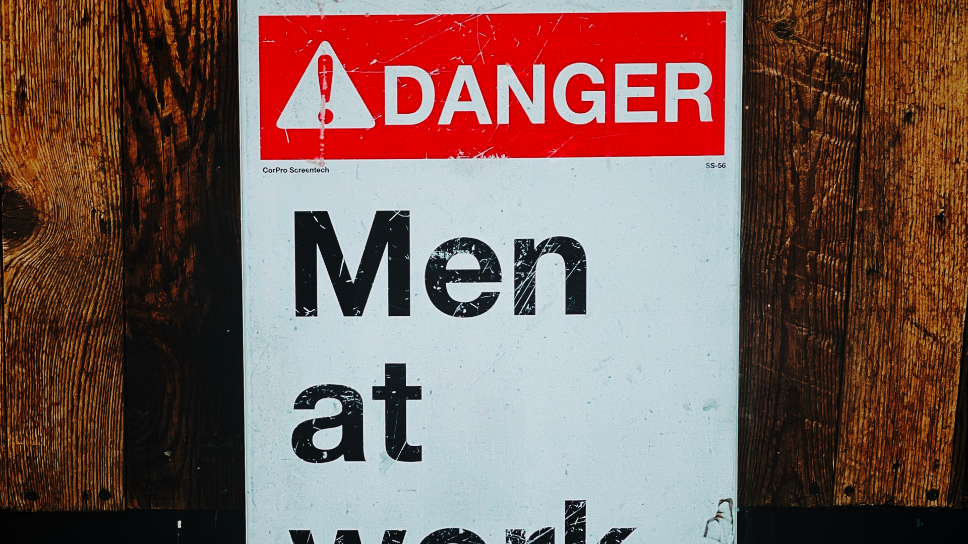 Обои квадрат, дорожный знак, быстрое питание, вывеска, текст в разрешении 1920x1080