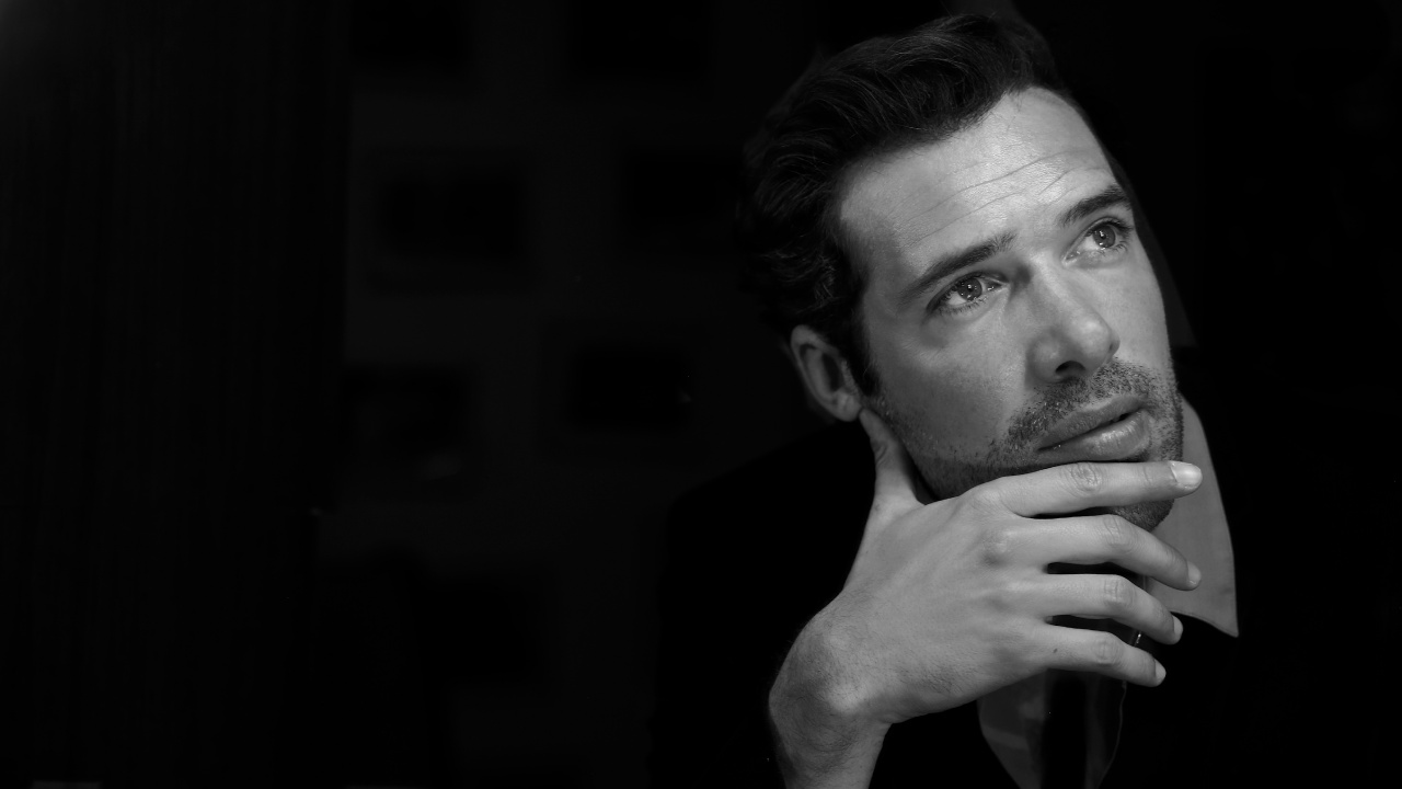 Обои волосы на лице, подбородок, мужчина, джентльмен, темнота в разрешении 1280x720