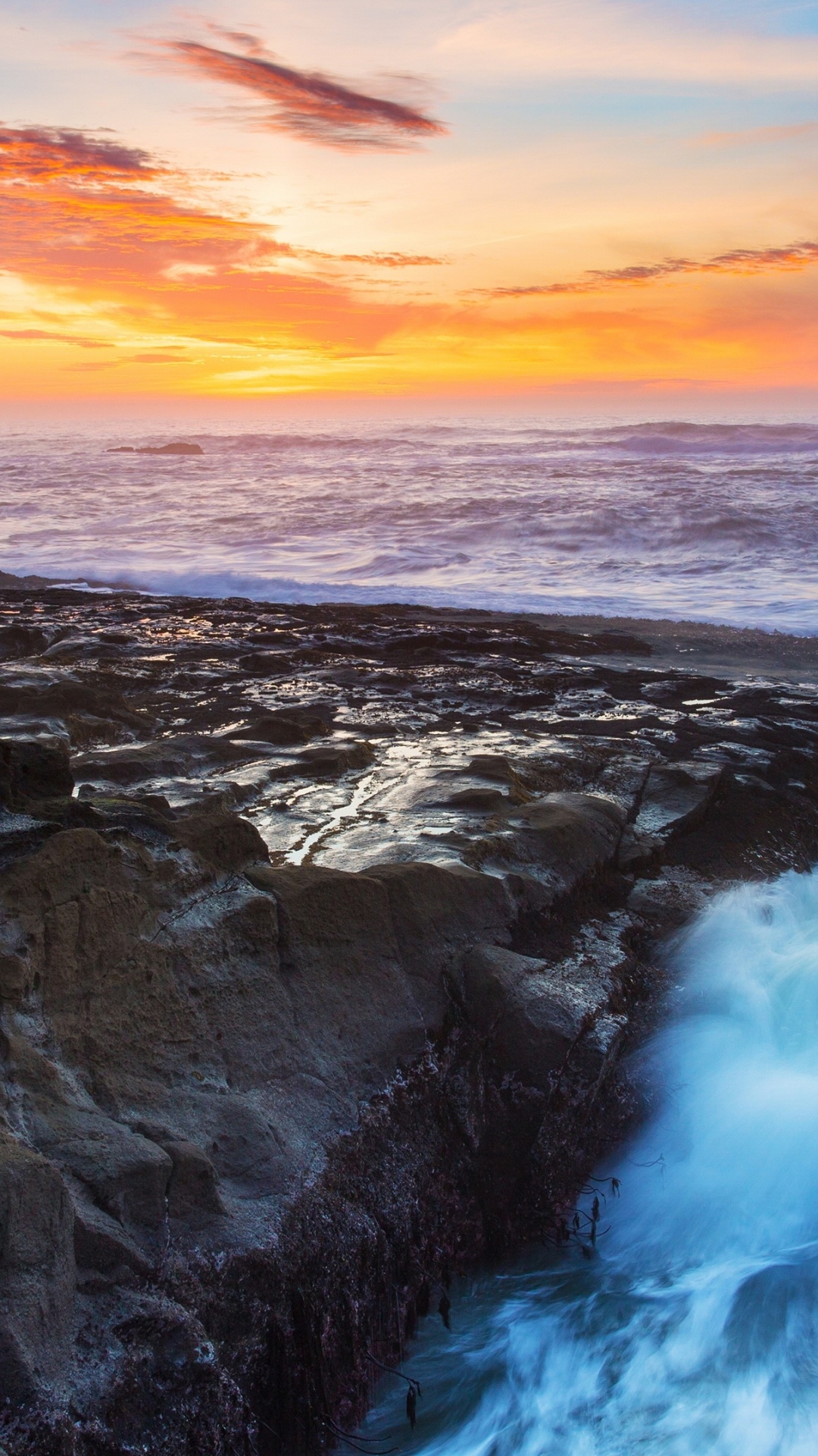 Обои пейзаж, облако, вода, гидроресурсы, атмосфера в разрешении 1080x1920