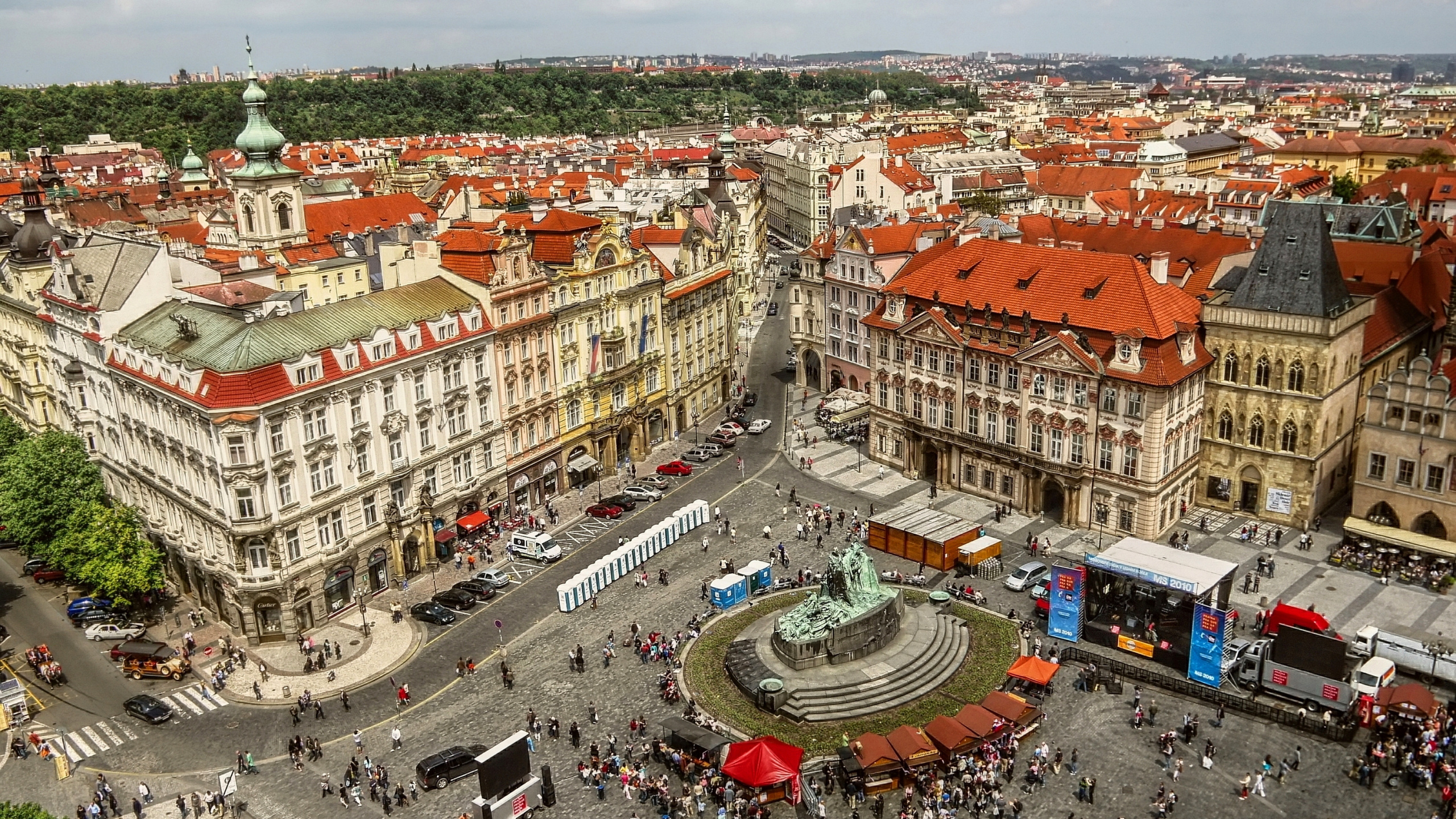 Обои староместская площадь, Пражский град, городская площадь, город, городской район в разрешении 2560x1440