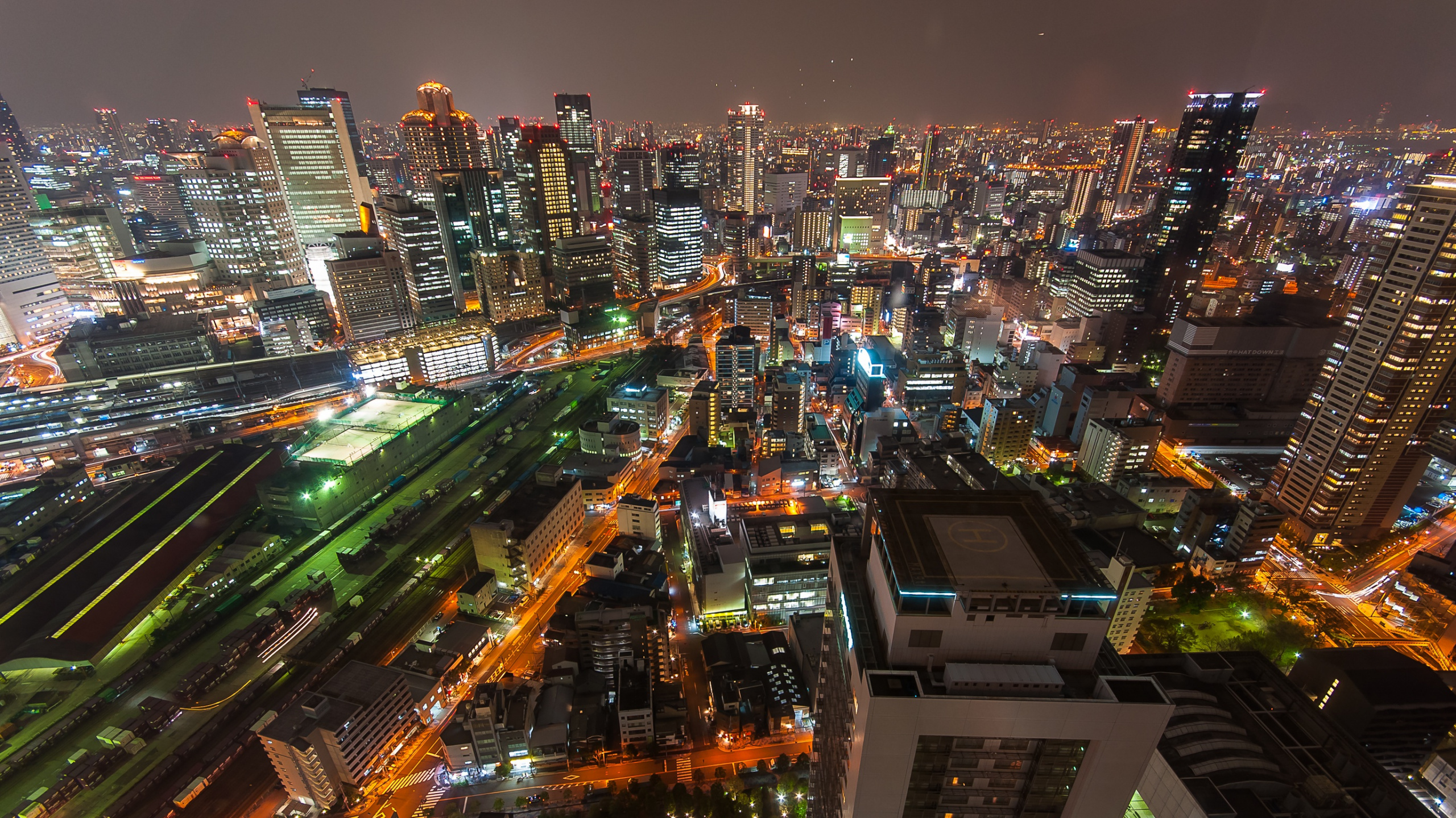 Обои городской пейзаж, метрополия, городской район, город, ночь в разрешении 2560x1440