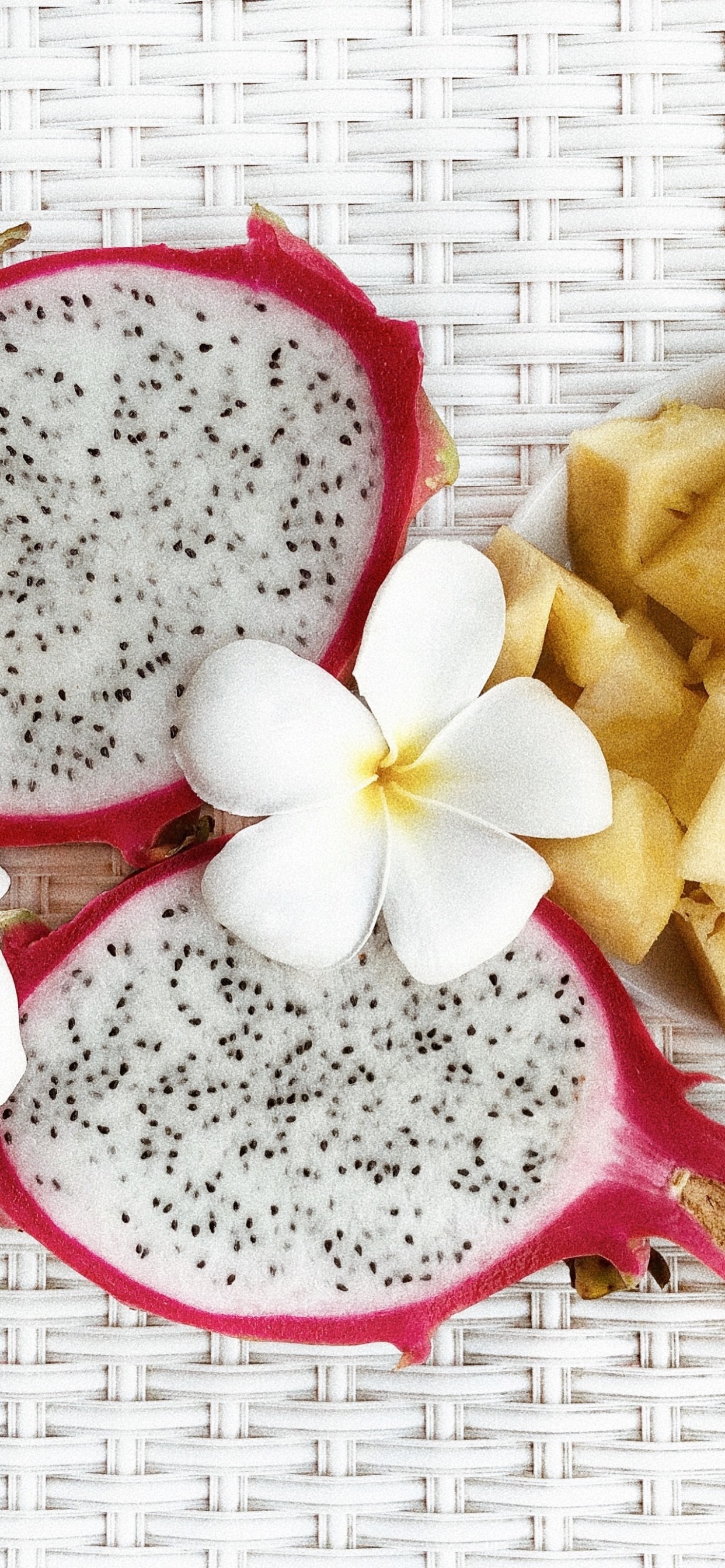 Обои лепесток, желтый, пища, цветковое растение, срезанные цветы в разрешении 1242x2688