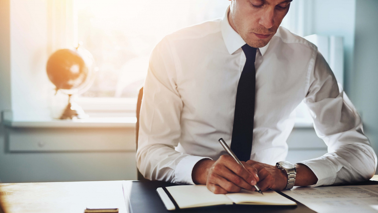 Обои бизнес, офис, товарооборот, официальная одежда, человек в разрешении 1280x720