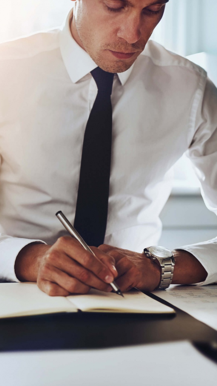 Обои бизнес, офис, товарооборот, официальная одежда, человек в разрешении 720x1280