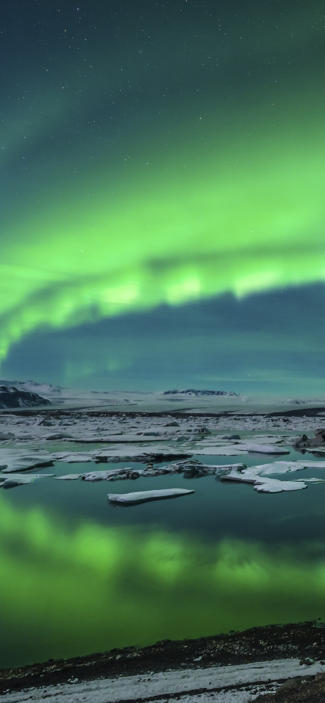 Обои Аврора, природа, атмосфера, пейзаж, Арктика в разрешении 1125x2436