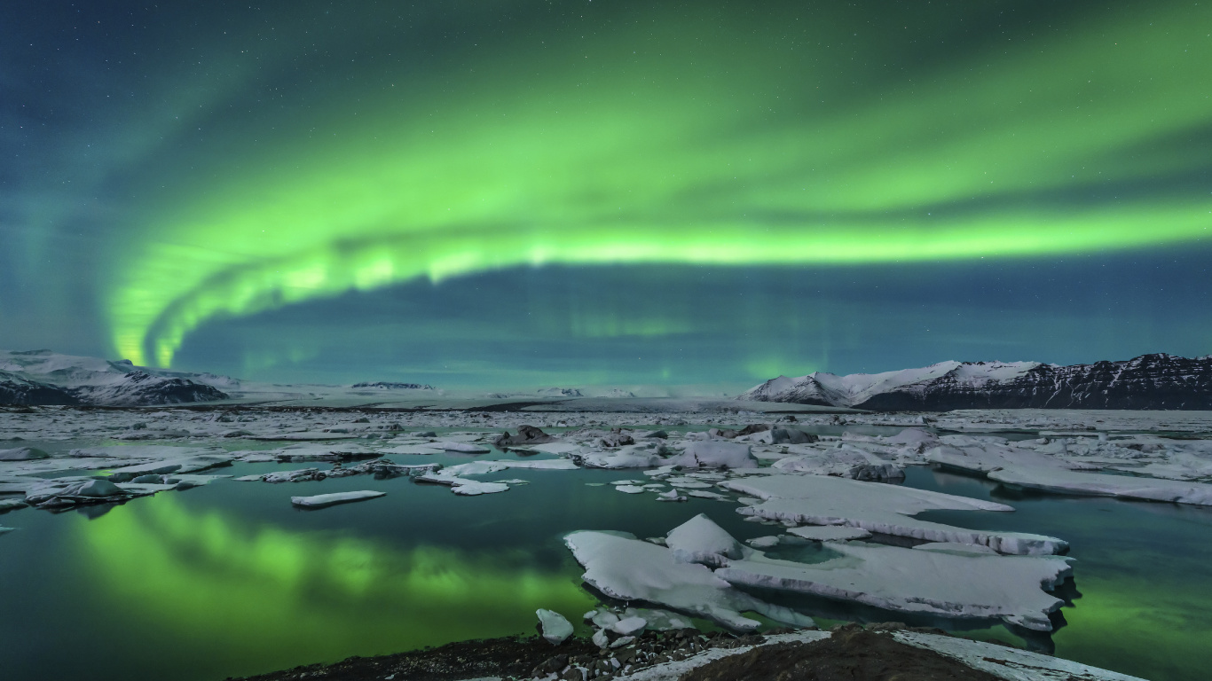 Обои Аврора, природа, атмосфера, пейзаж, Арктика в разрешении 1366x768