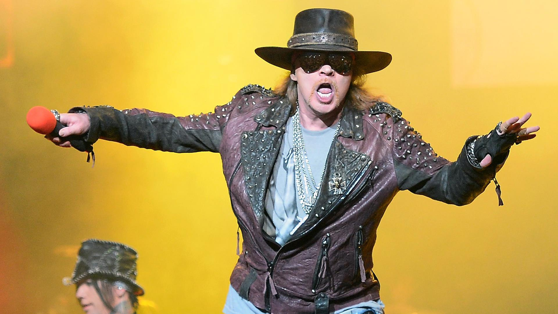 Обои Guns N Roses, забава, Представление, музыкальный исполнитель, певица в разрешении 1920x1080