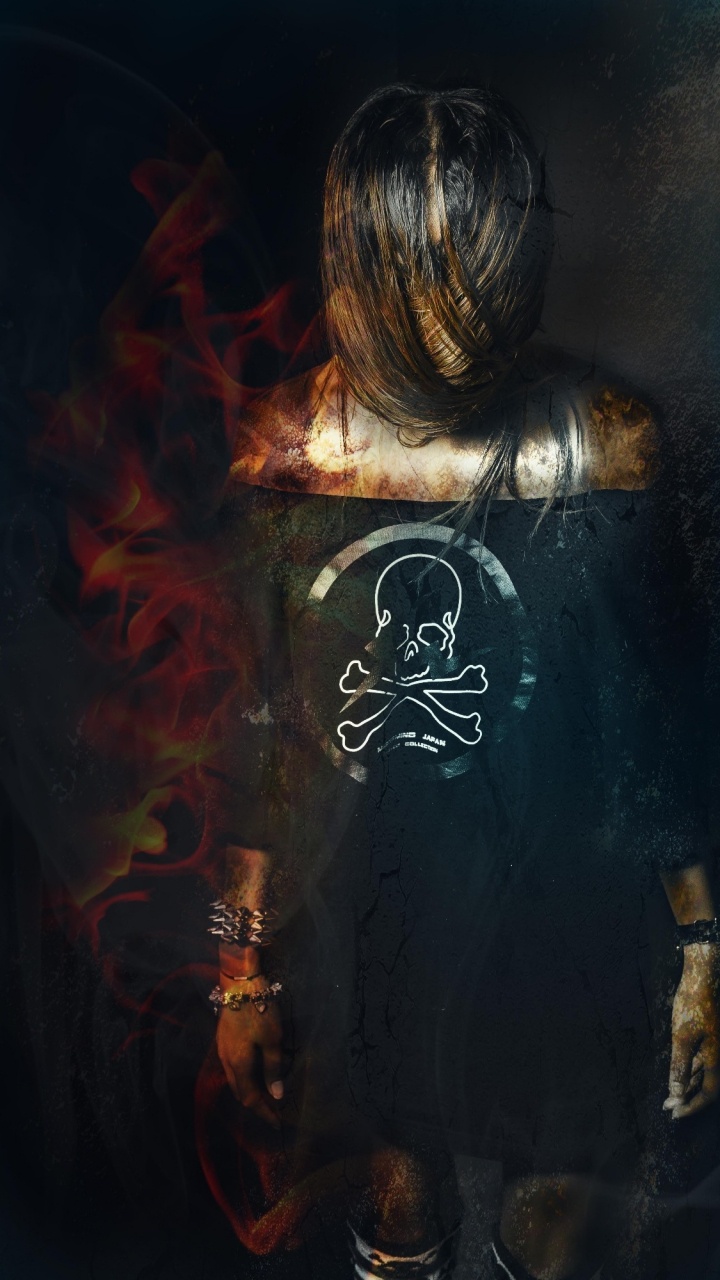 Обои темнота, арт, длинные волосы, артист, дверь в разрешении 720x1280