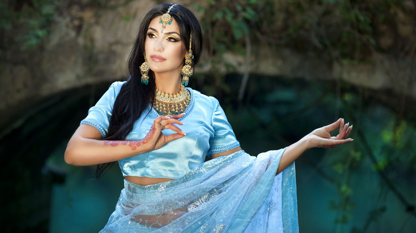 Обои красота, официальная одежда, модель, леди, одежда в разрешении 1366x768