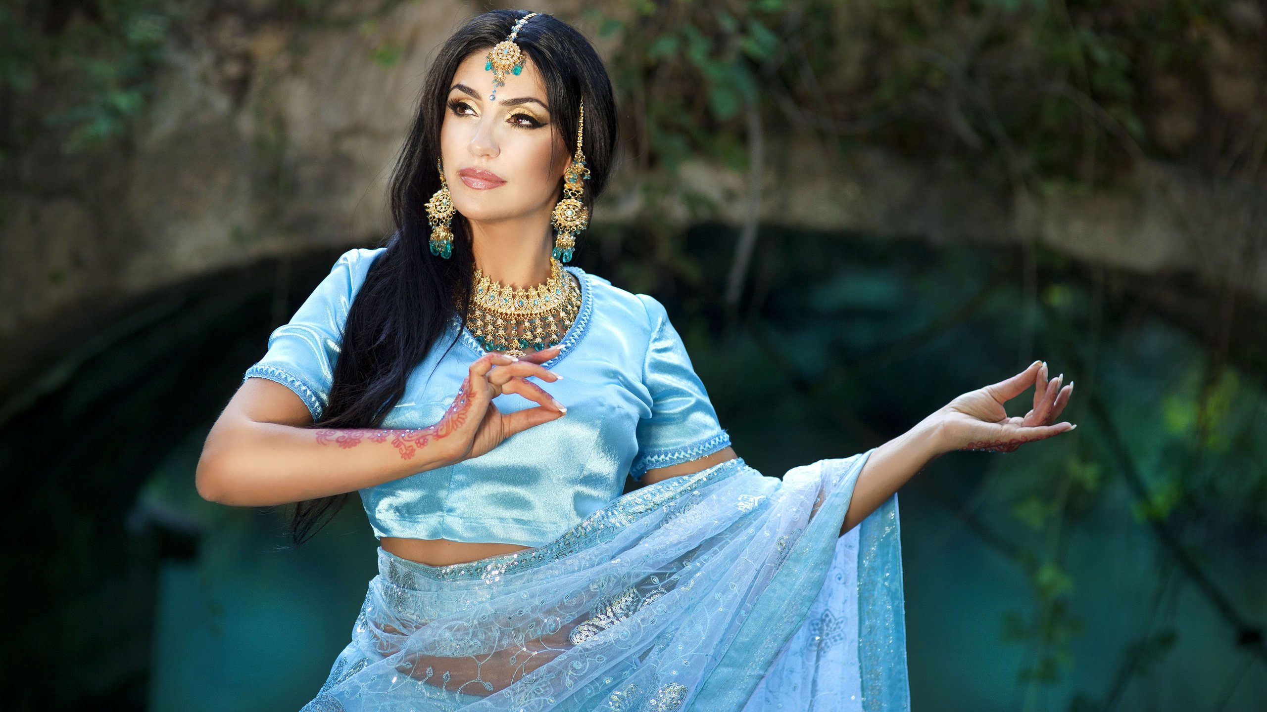 Обои красота, официальная одежда, модель, леди, одежда в разрешении 2560x1440