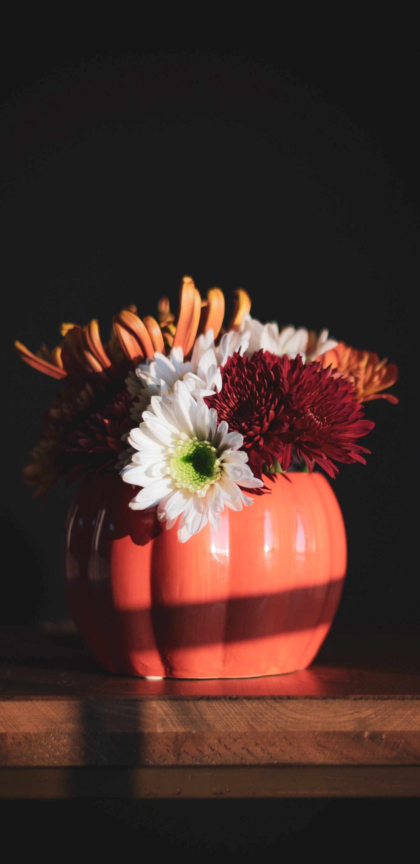 Обои Апельсин, ваза, растение, apple, цветочный дизайн в разрешении 1440x2960