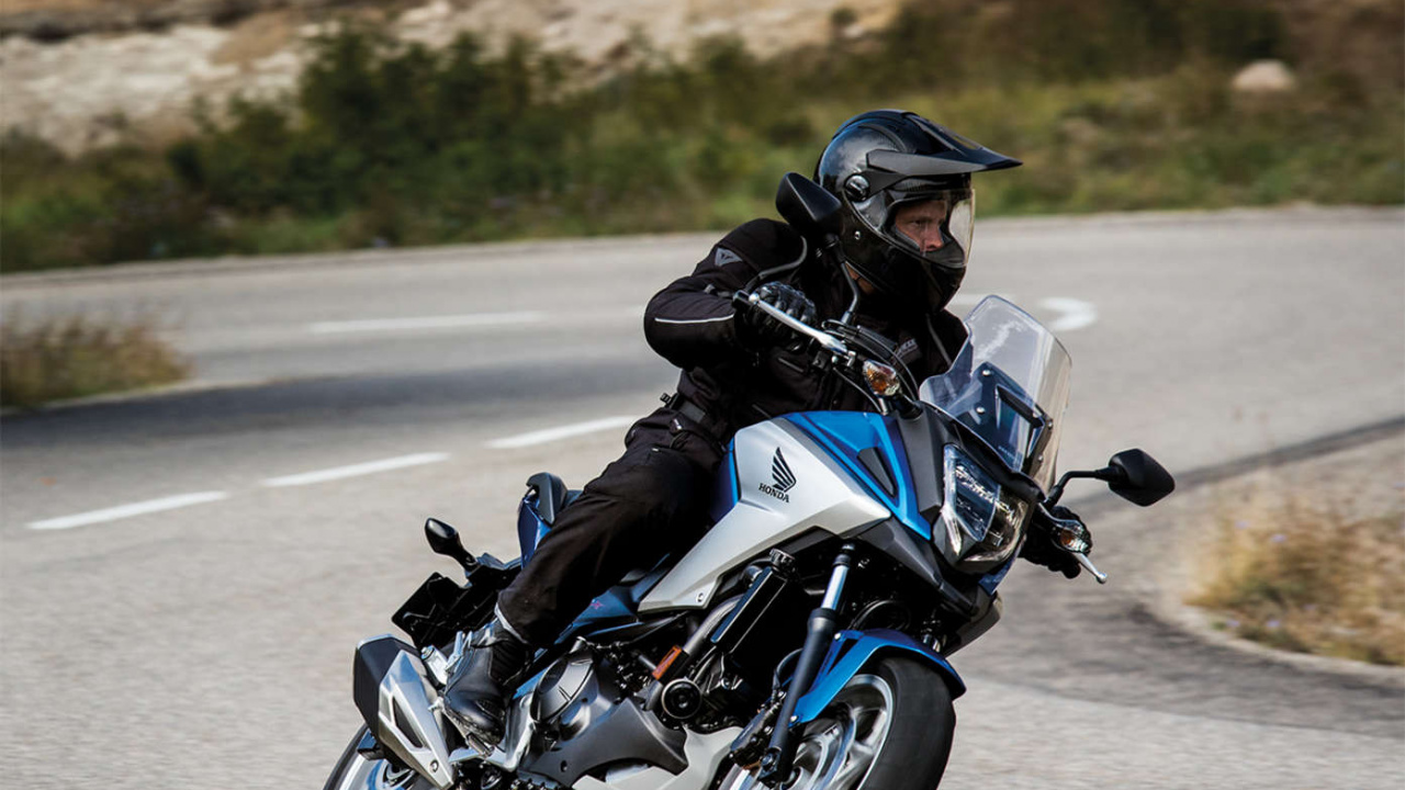 Обои Honda Motor Company, мотоцикл, мотоспорт, гоночный, Монреаль Выставка Мотоциклов в разрешении 1280x720