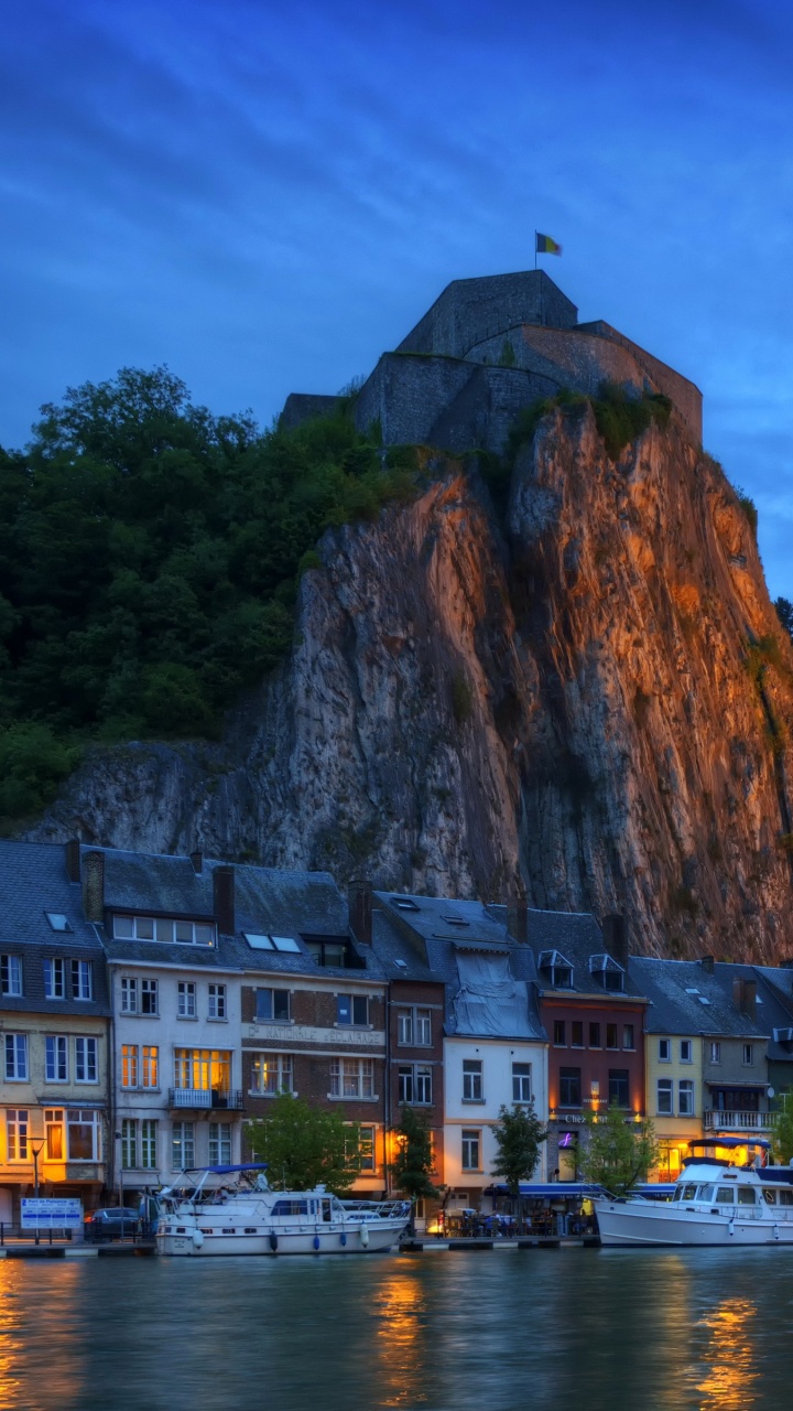 Обои Динан, ориентир, вечер, отражение, город в разрешении 720x1280