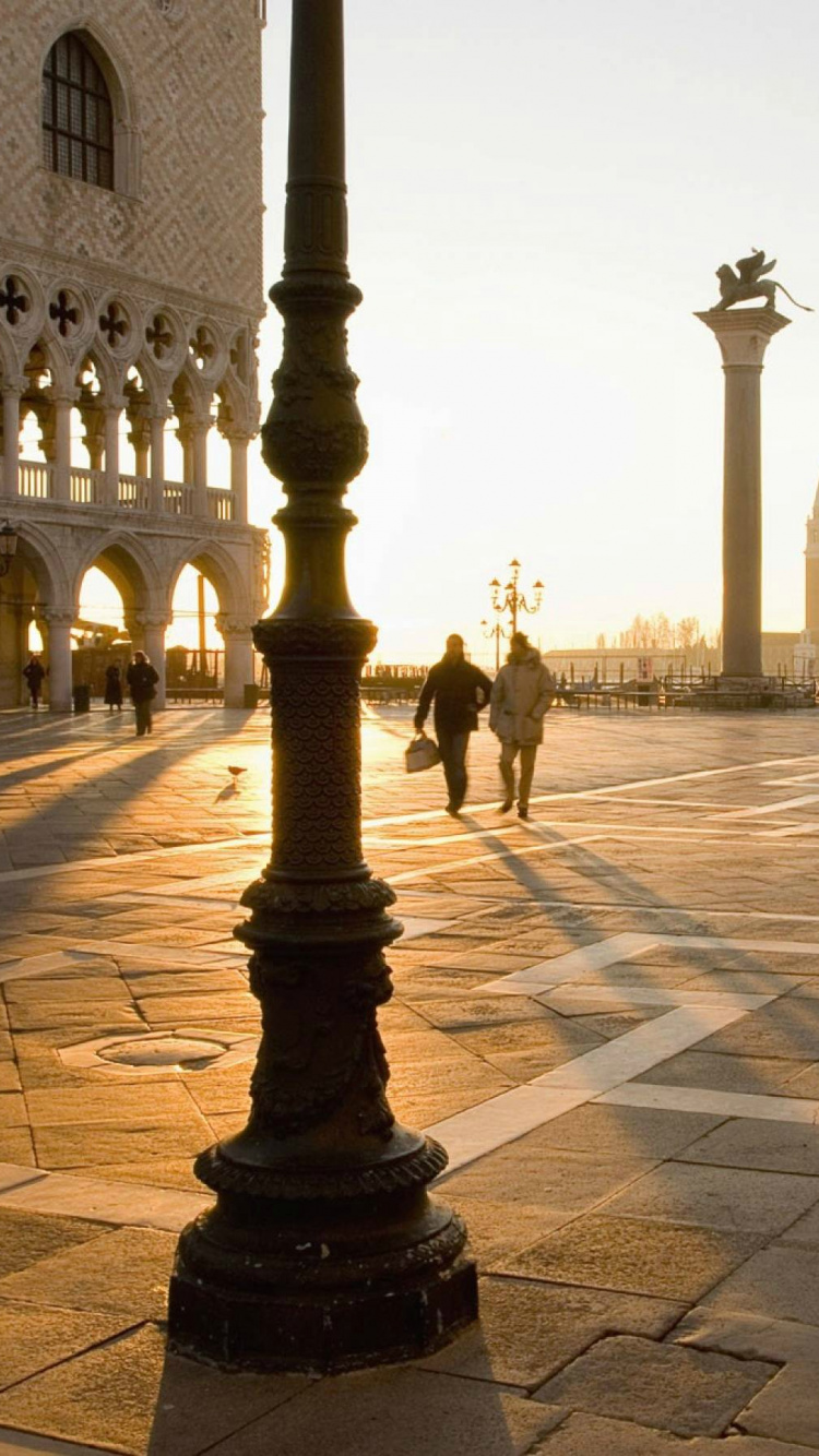 Обои площадь Сан Марко, столбец, ориентир, утро, город в разрешении 750x1334