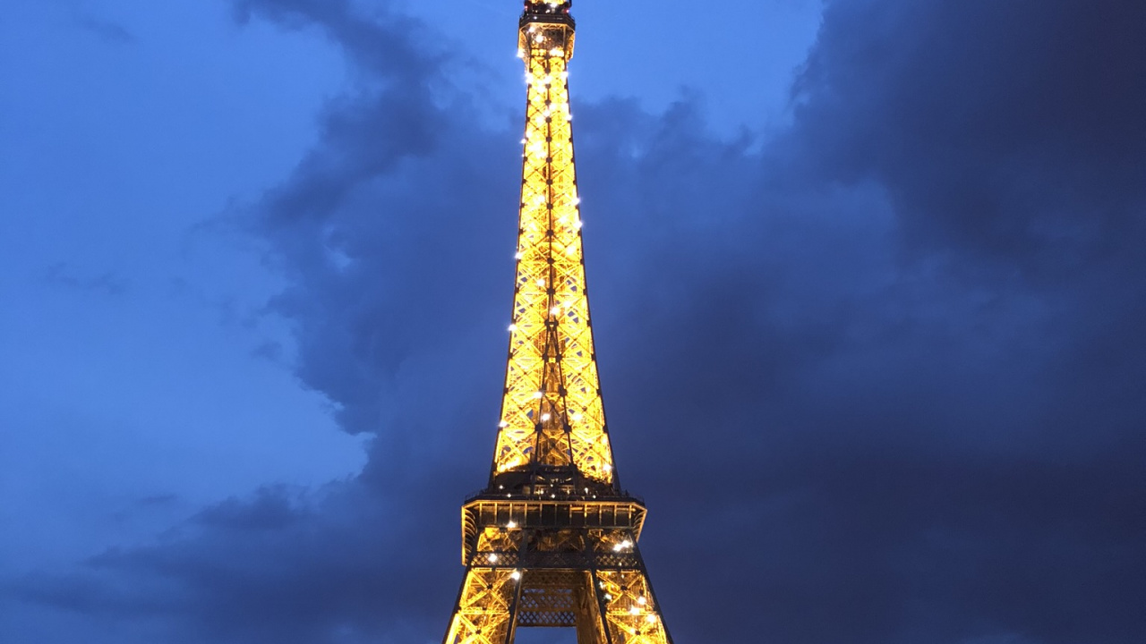 Обои Париж, Эйфелева башня, достопримечательность, национальный исторический памятник, памятник в разрешении 1280x720