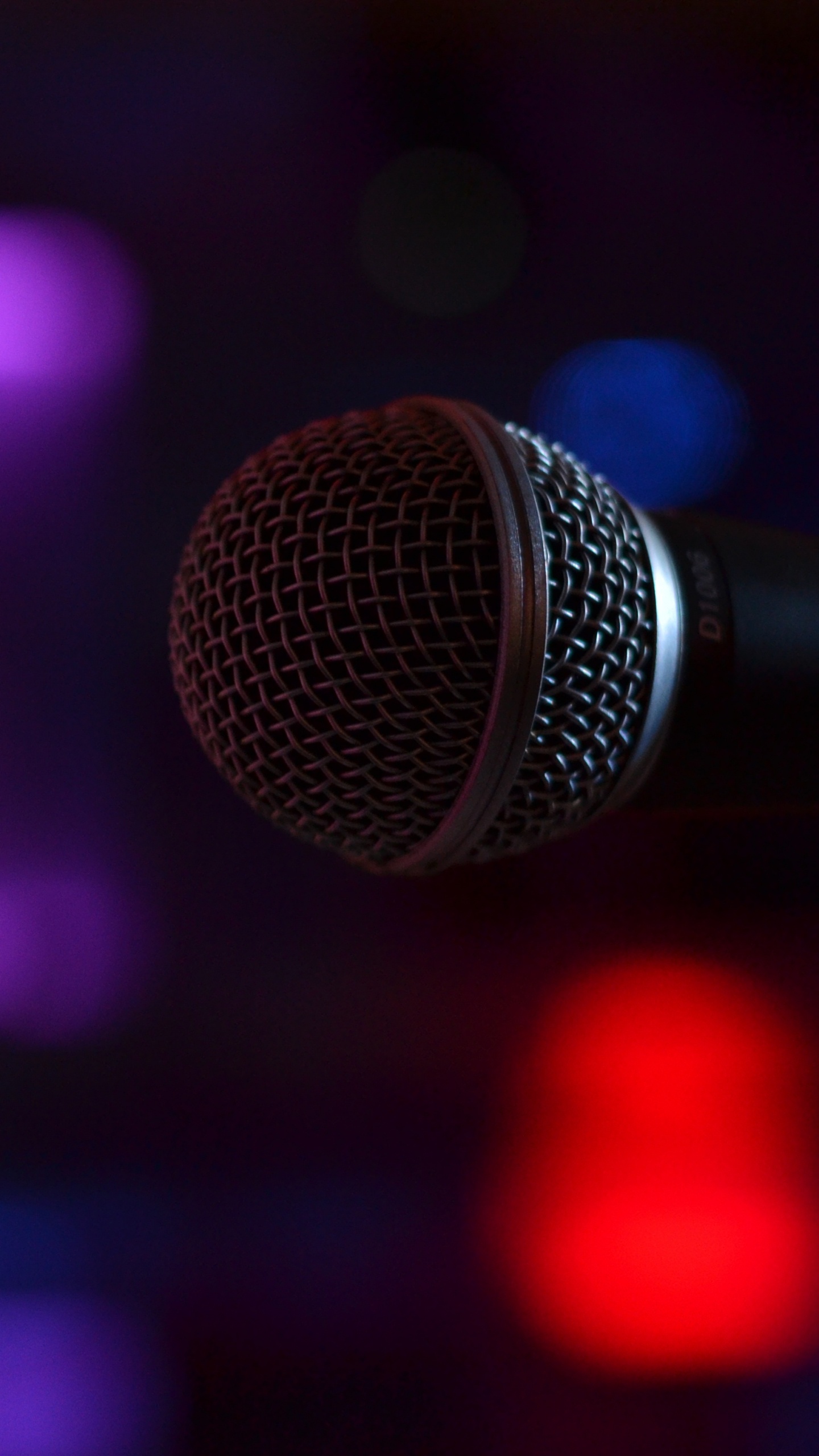 Обои микрофон, микрофонная стойка, звуковое оборудование, Фиолетовый, свет в разрешении 1440x2560