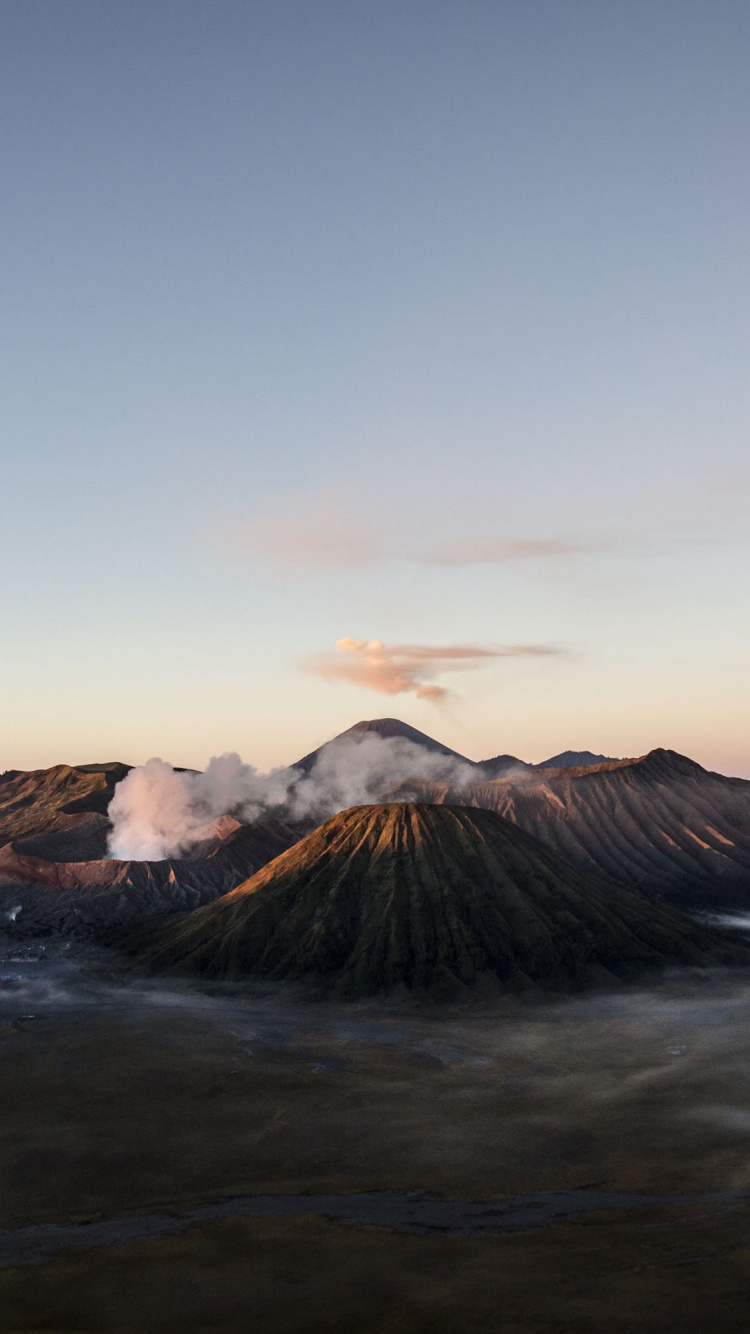 Обои Гора Бромо, Yadnya Касада, вулкан, Маланг, море в разрешении 750x1334