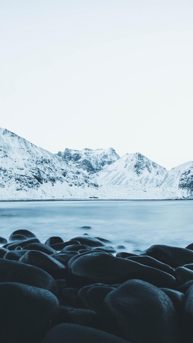 Обои море, вода, океан, побережье, рок в разрешении 750x1334