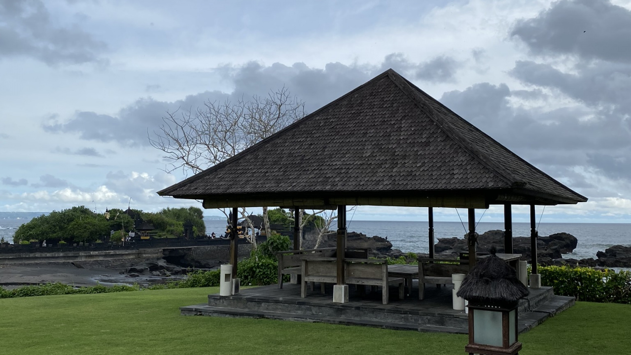 Обои облако, бельведер, земельный участок, равнина, сенокосное угодье в разрешении 1280x720