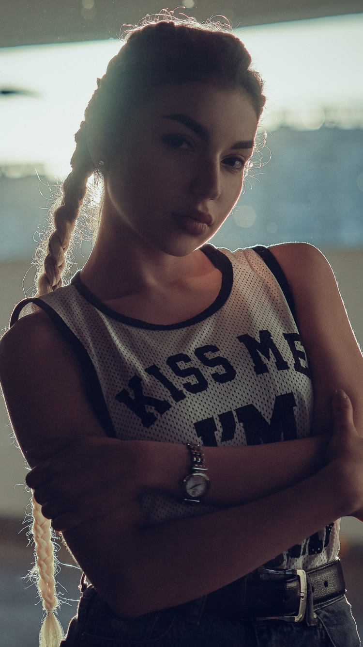 Обои девушка, блондин, волосы, красота, кожа в разрешении 750x1334