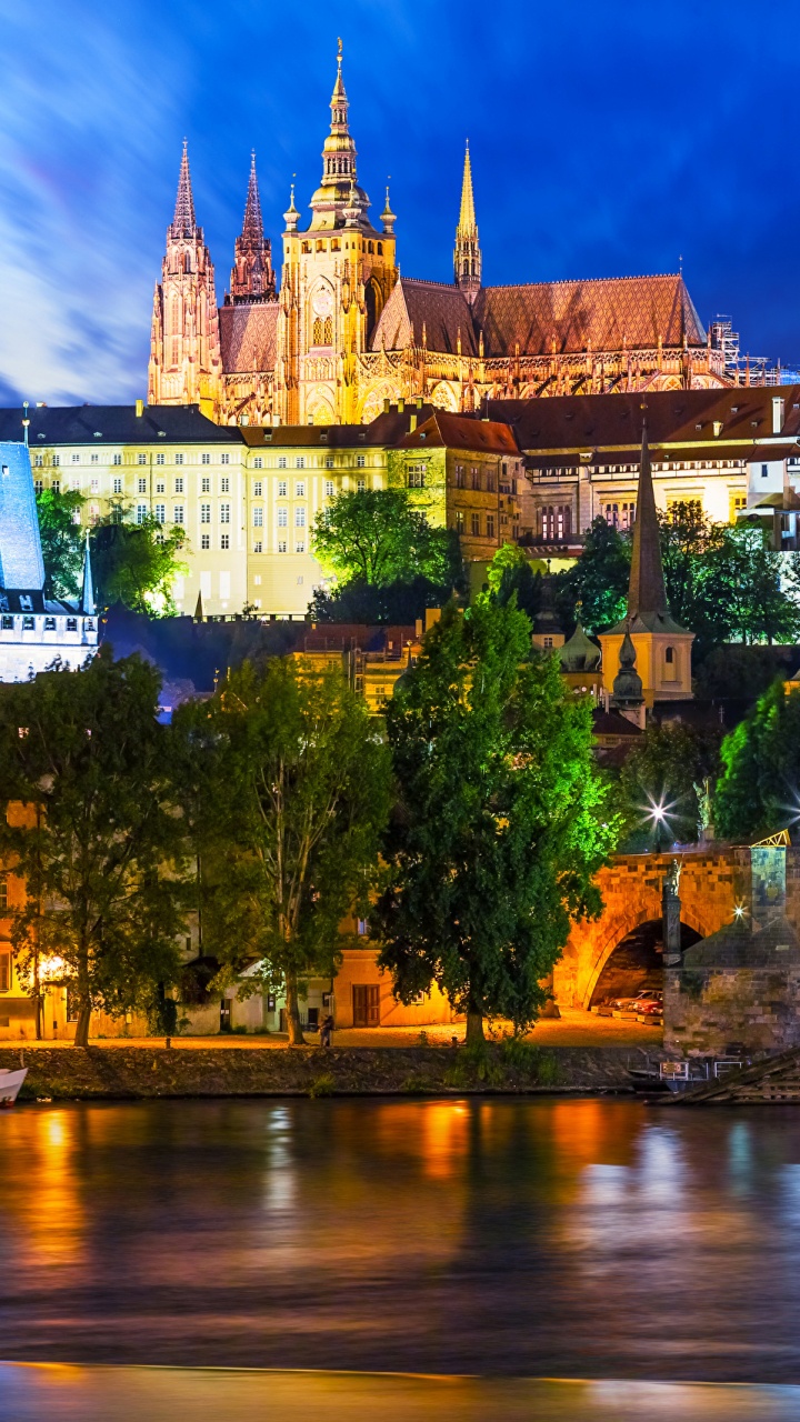 Обои Собор Святого Вита, Карлов мост, Влтава, ориентир, ночь в разрешении 720x1280