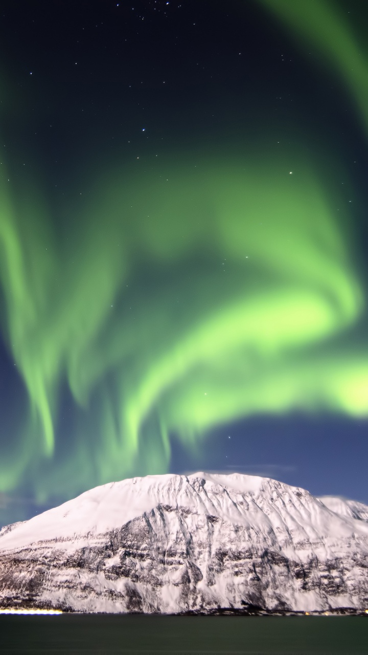 Обои Аврора, природа, атмосфера, Арктика, Северное Сияние Собора в разрешении 720x1280