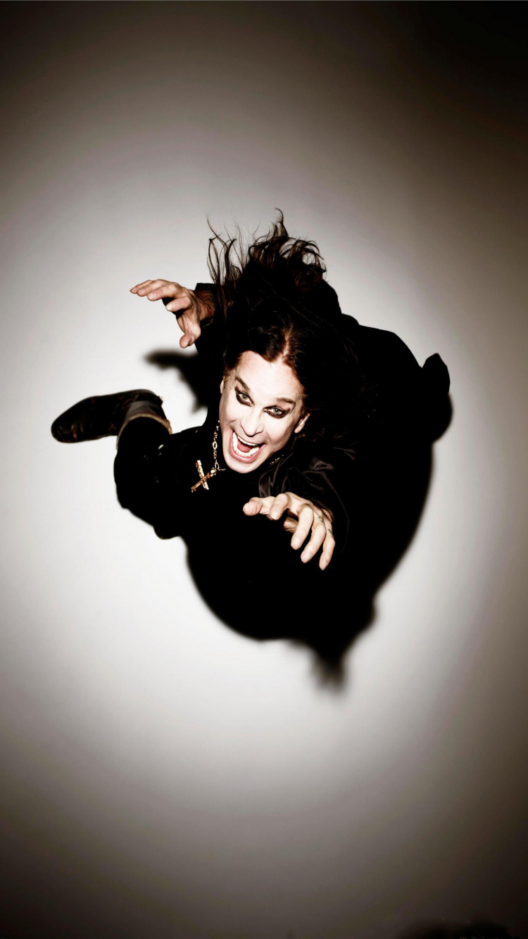 Обои Дай Мне Услышать Тебя Кричать, вопль, улыбка, Блэк Саббат, концерт в разрешении 750x1334