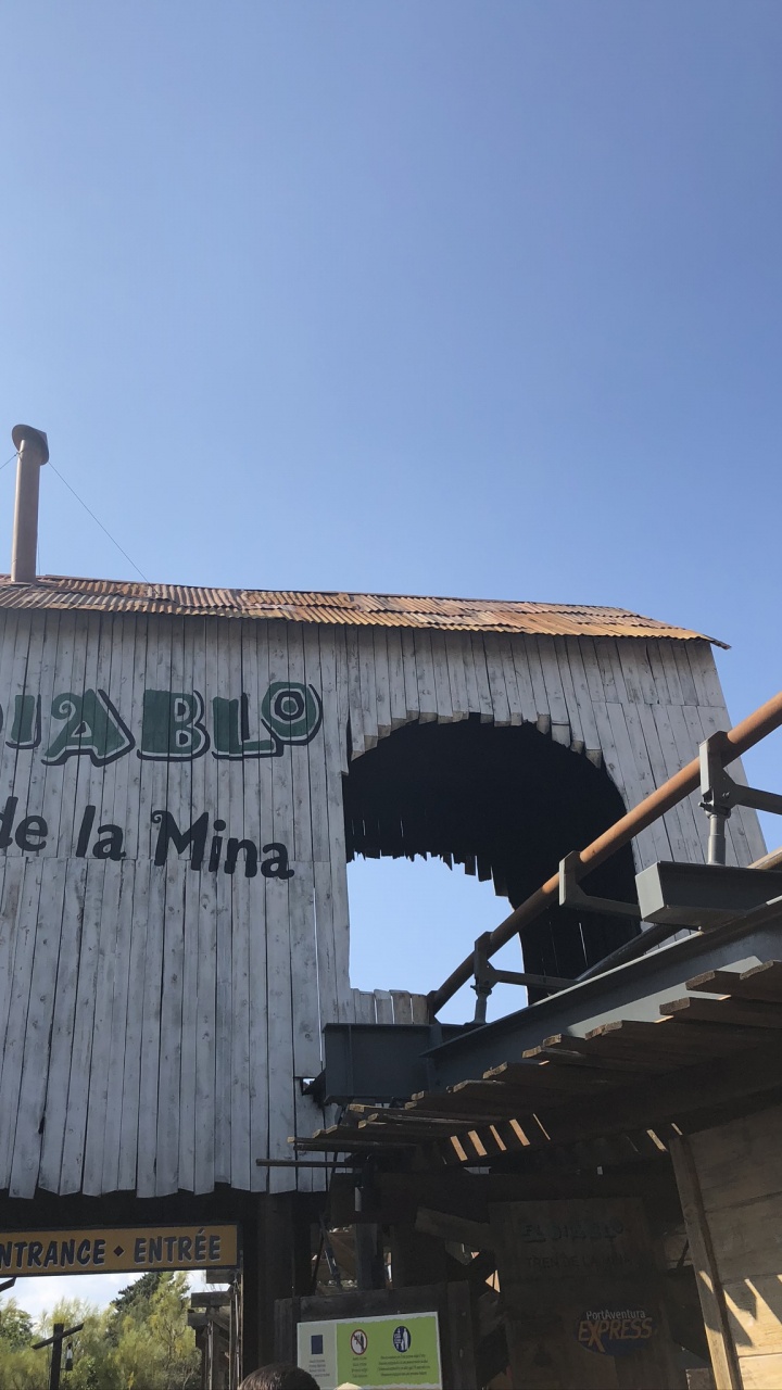 Обои Диабло, древесина, архитектура, синий, транспорт в разрешении 720x1280