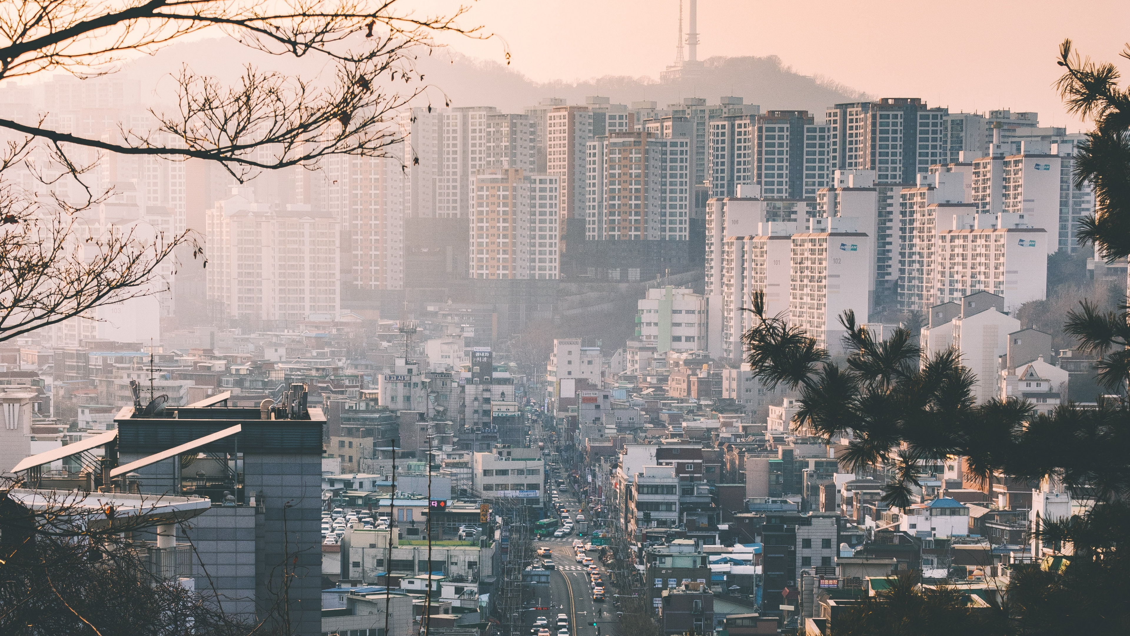 Обои городской район, город, отражение, городской пейзаж, населенный пункт в разрешении 3840x2160