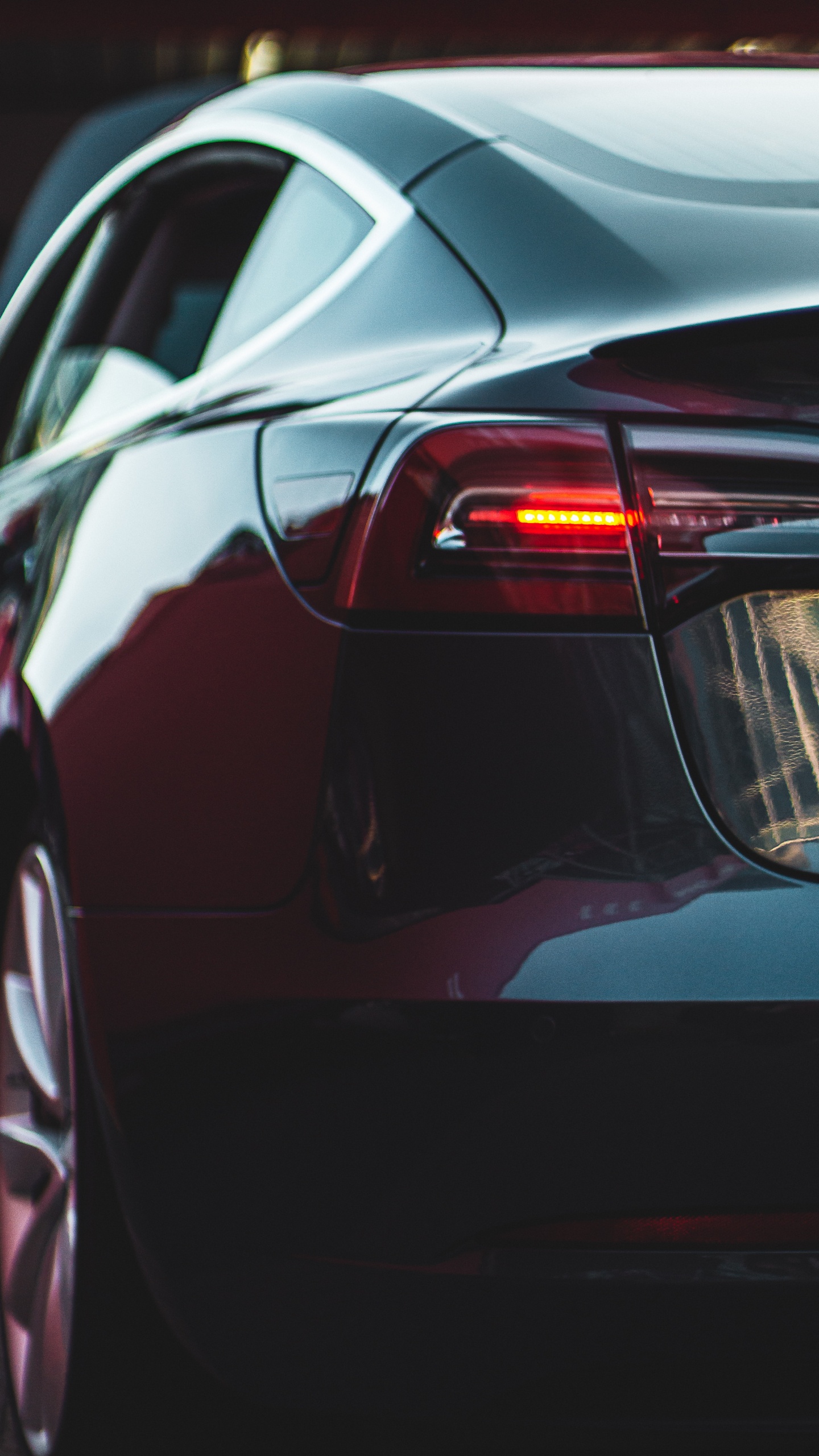 Обои Tesla Model S, представительский автомобиль, седан, полный размер автомобиля, ствол в разрешении 1440x2560